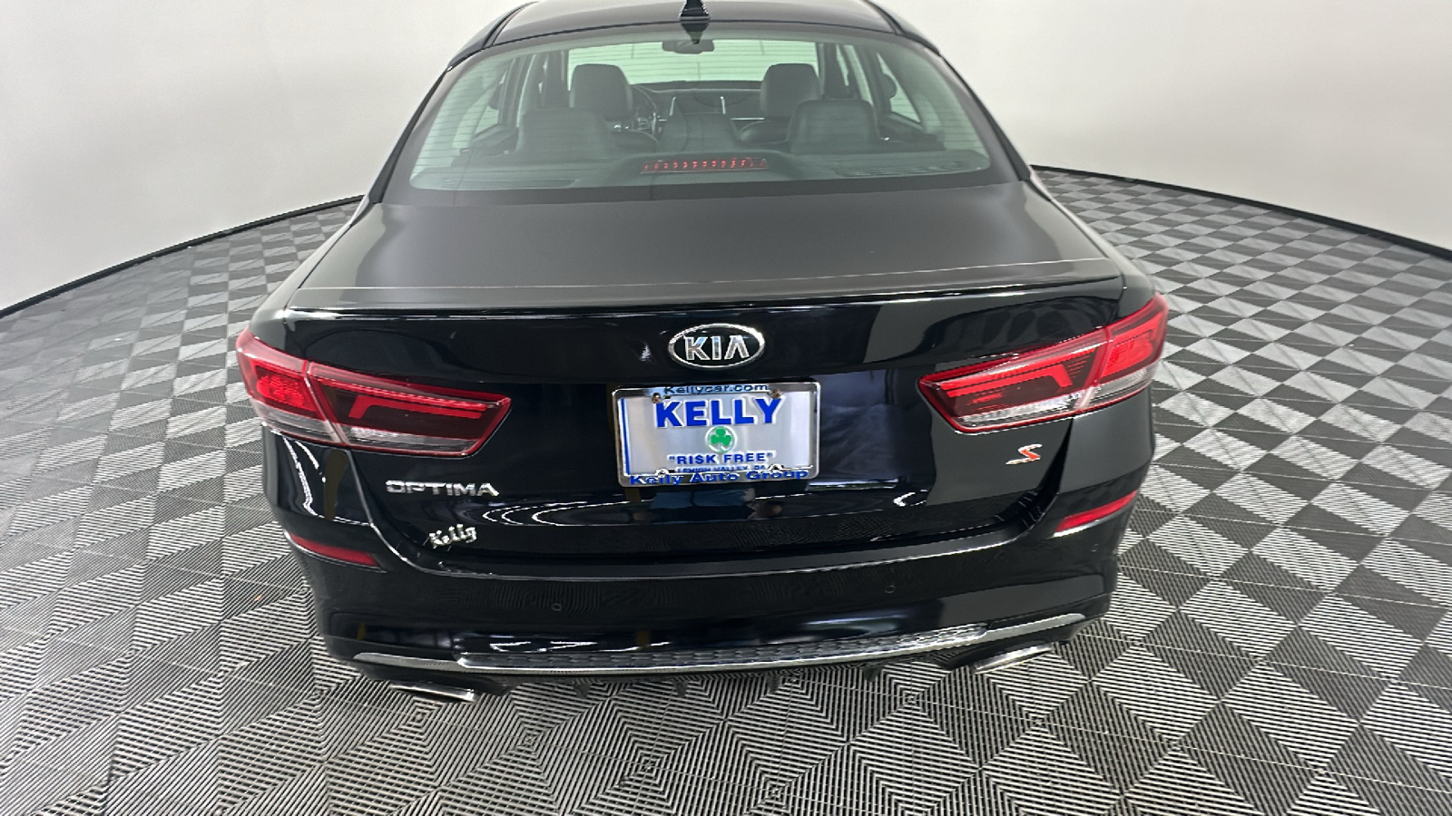 2019 Kia Optima S 13