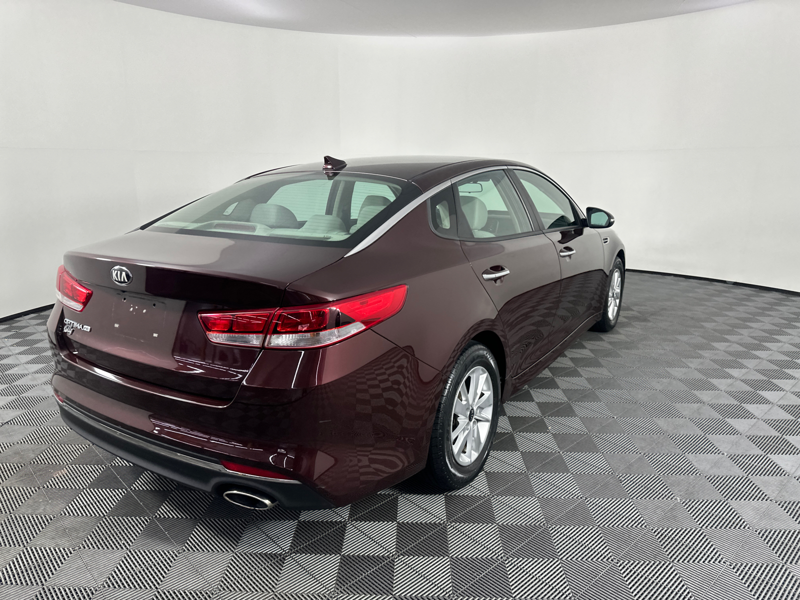 2017 Kia Optima LX 15