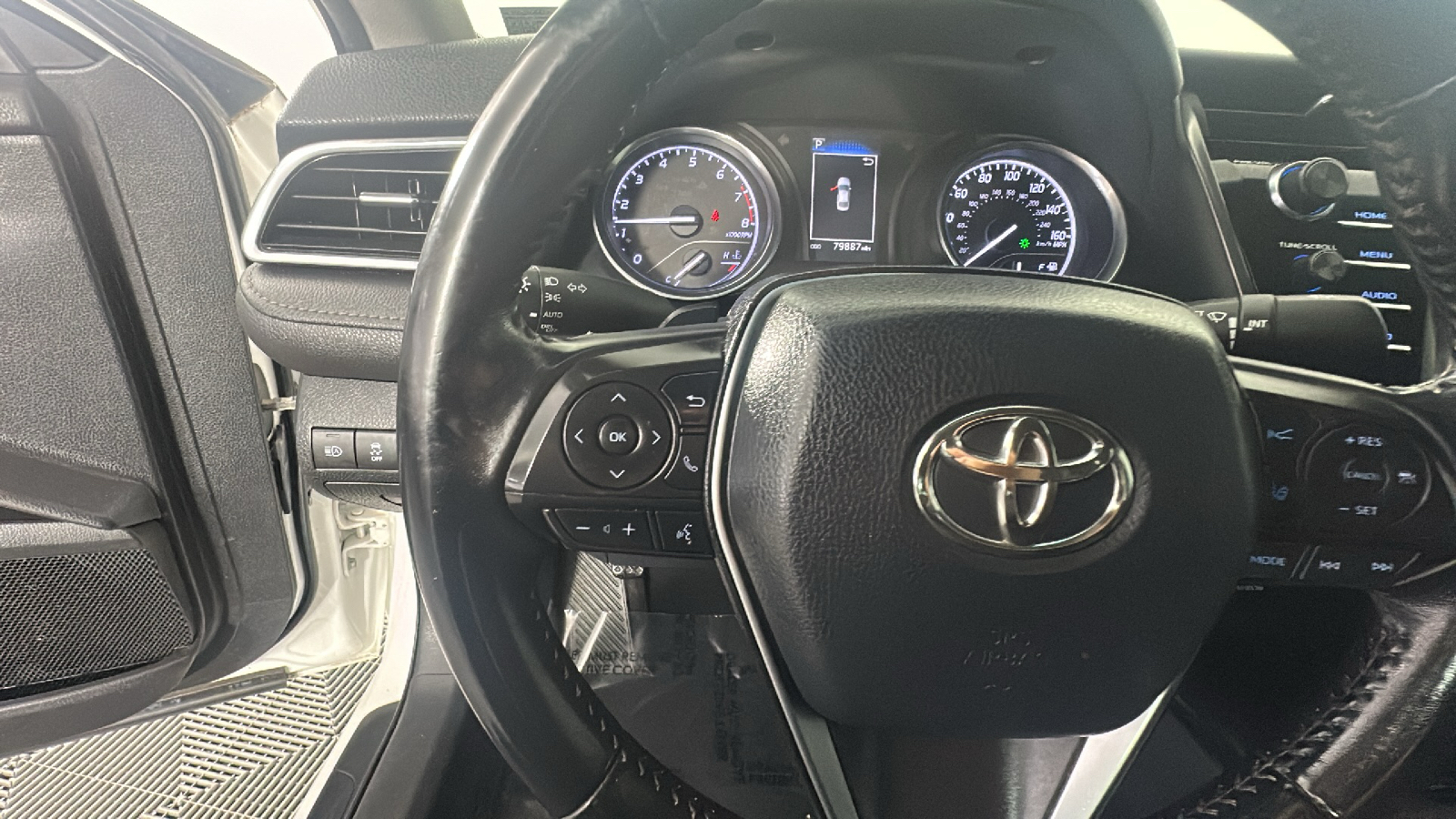 2018 Toyota Camry L 36