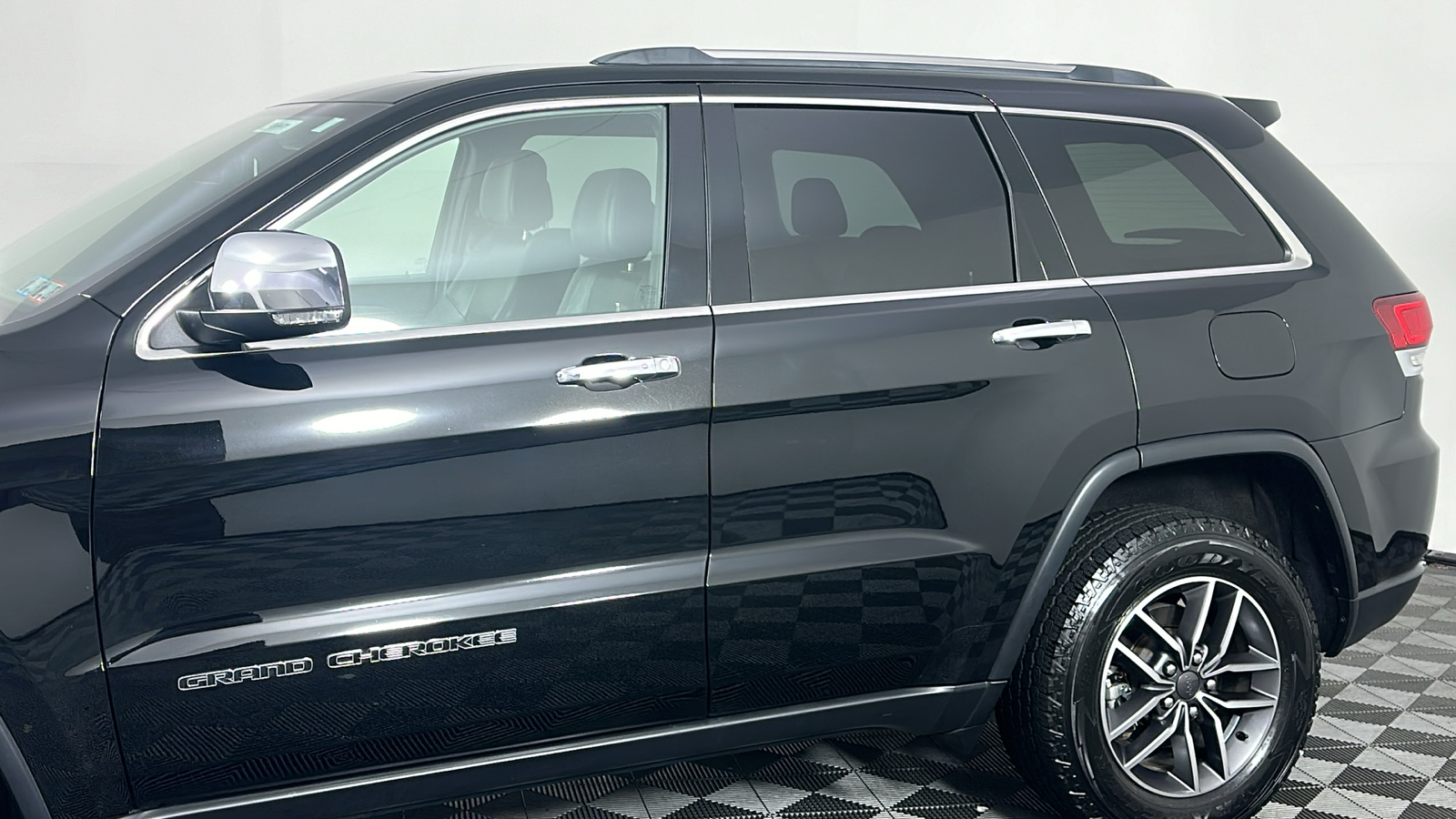 2021 Jeep Grand Cherokee Limited 10