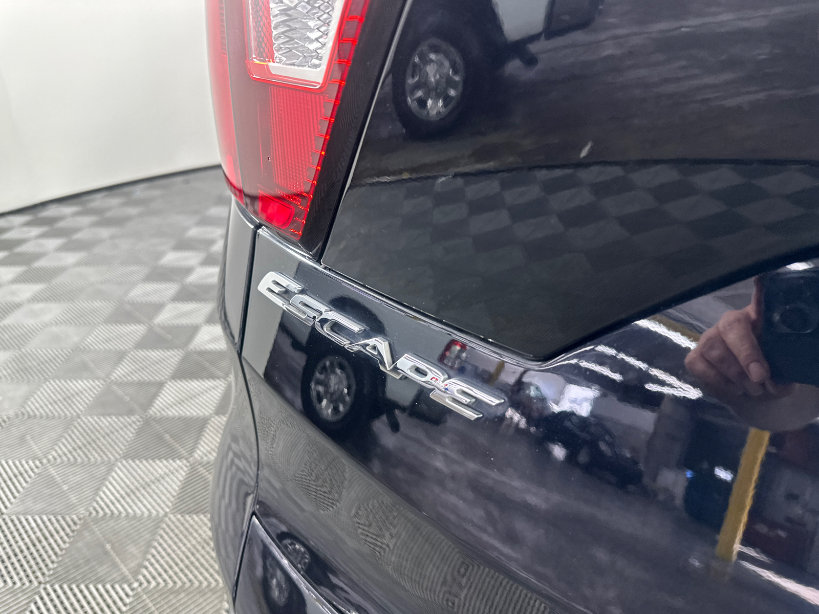 2019 Ford Escape SEL 14