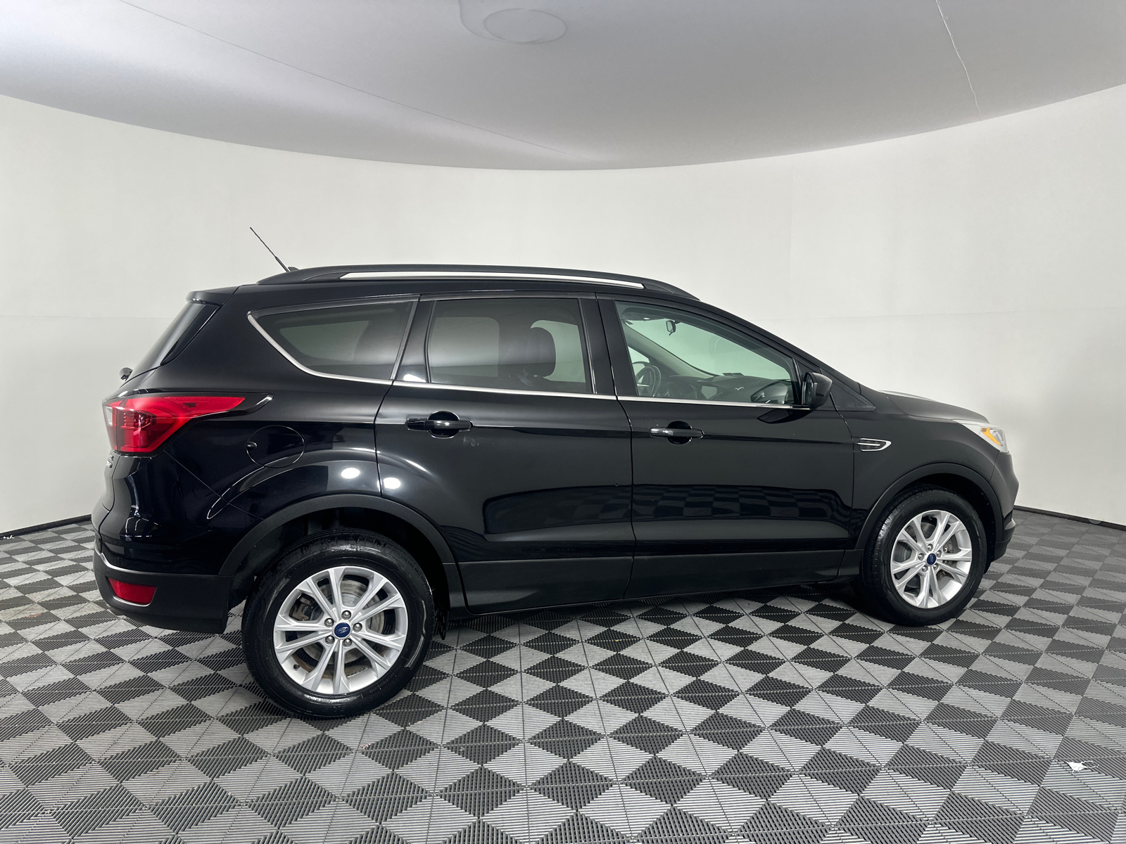 2019 Ford Escape SEL 21