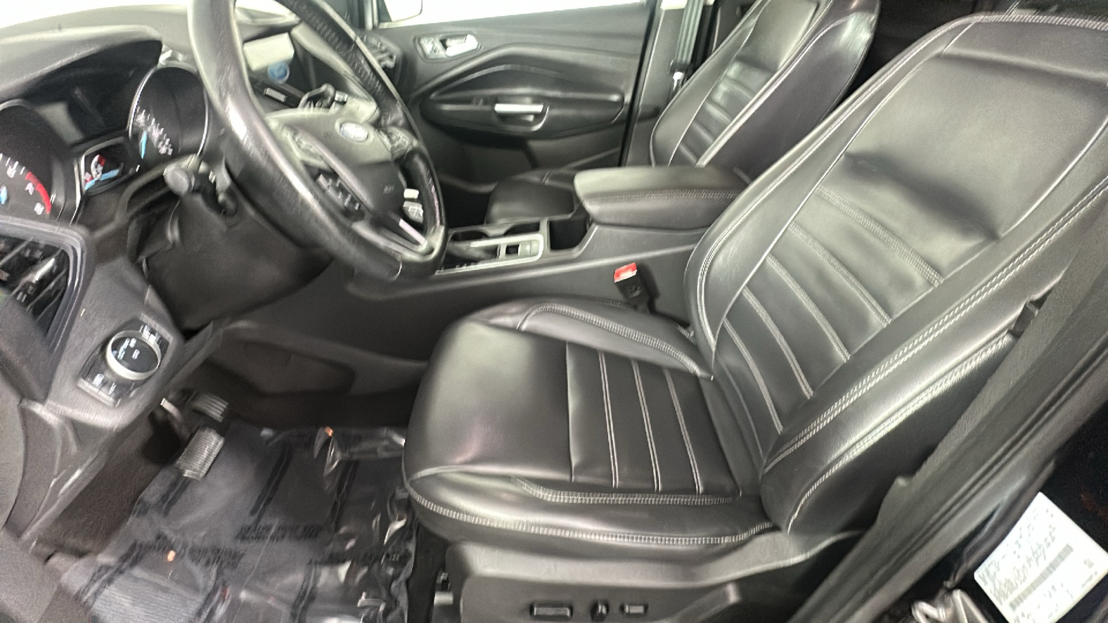 2019 Ford Escape SEL 31