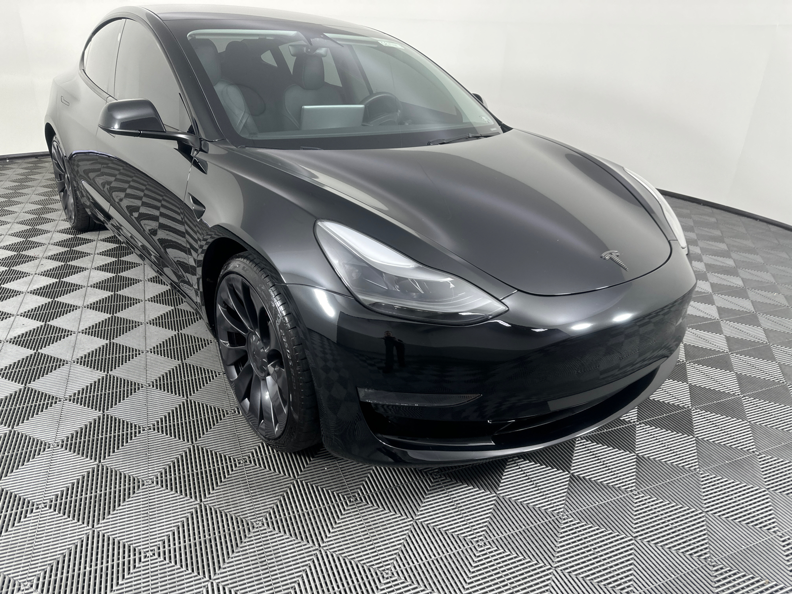 2023 Tesla Model 3 Performance 2