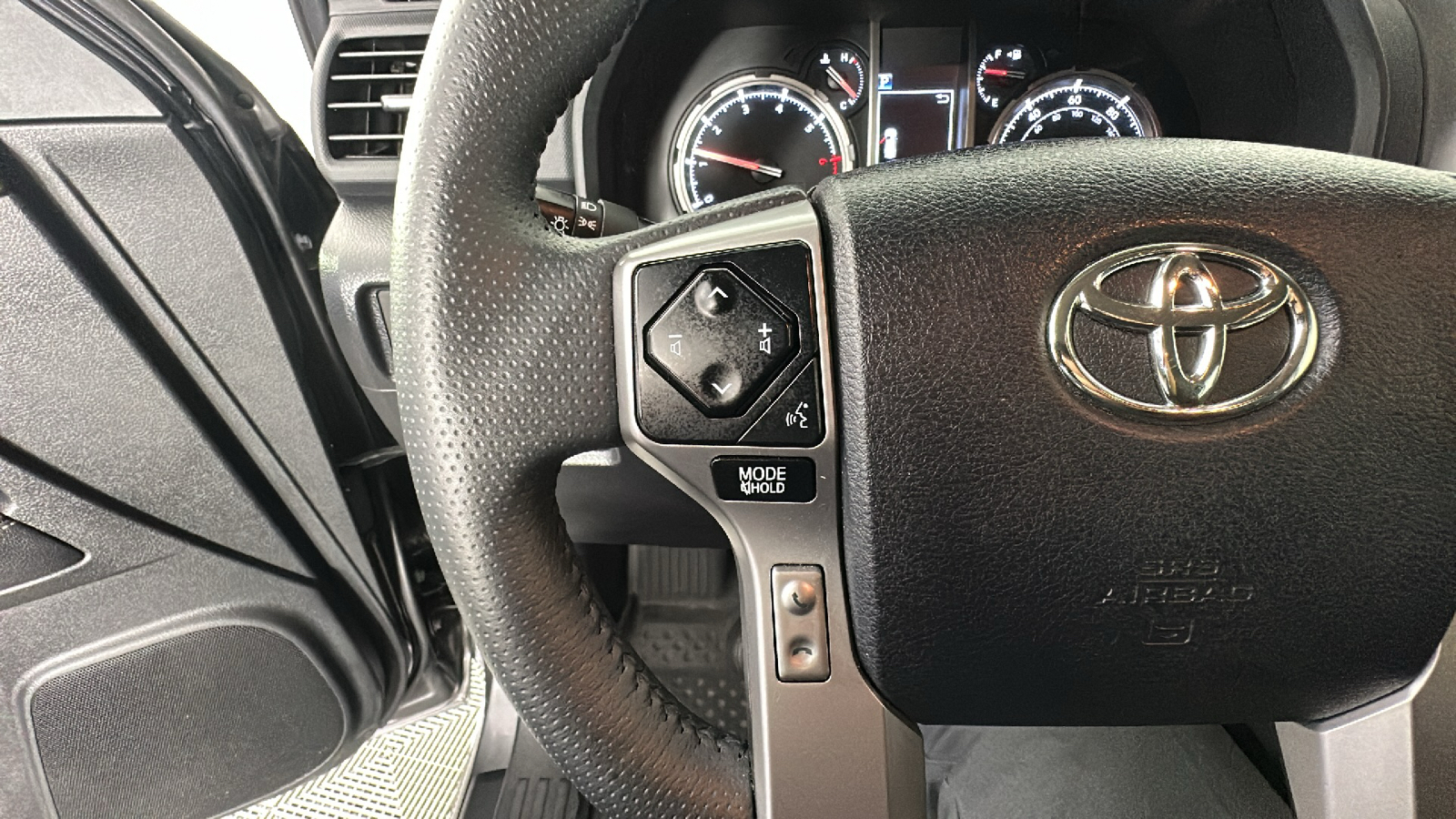 2023 Toyota 4Runner TRD Sport 36