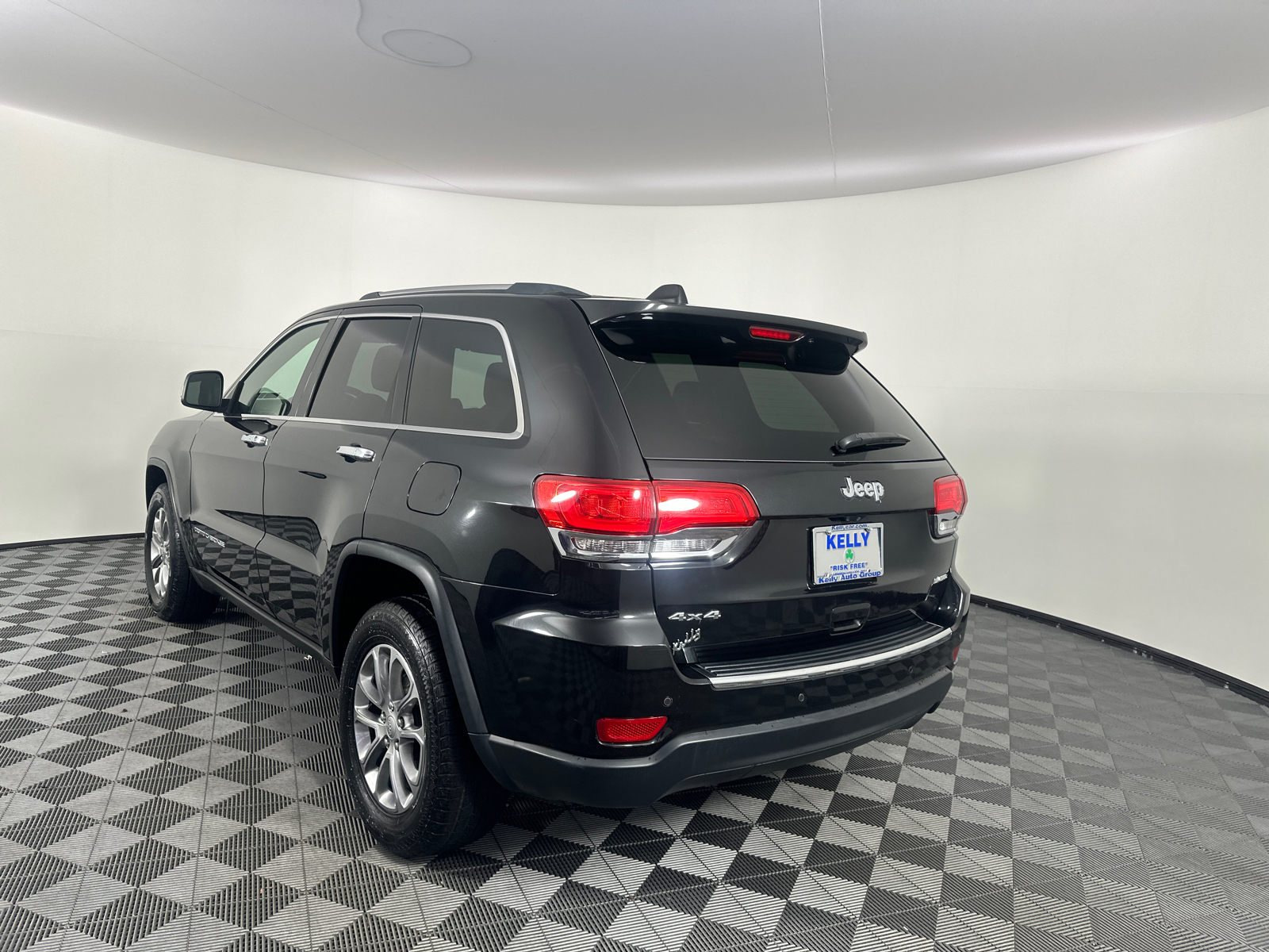 2016 Jeep Grand Cherokee Limited 10