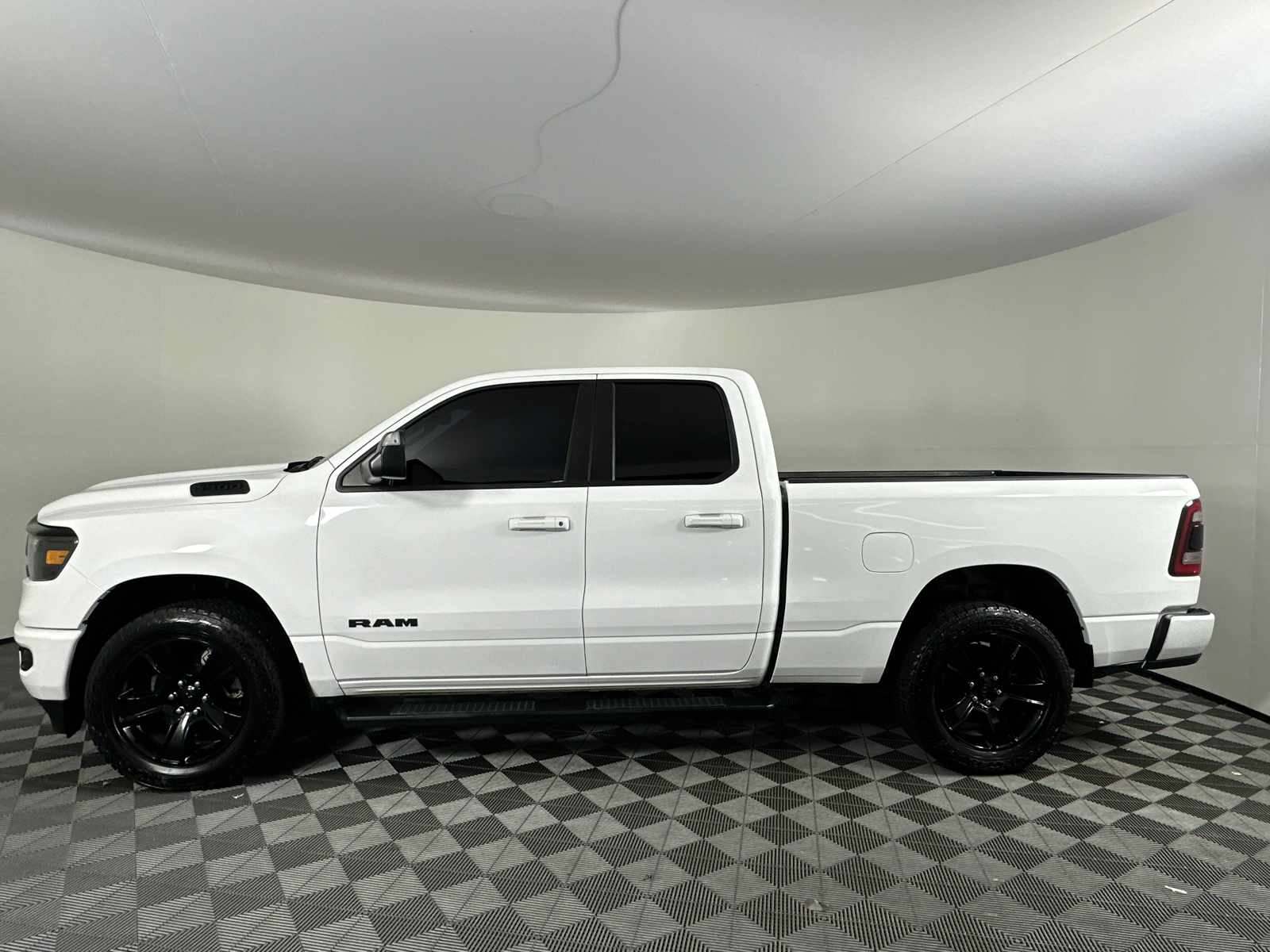 2021 Ram 1500 Big Horn/Lone Star 9