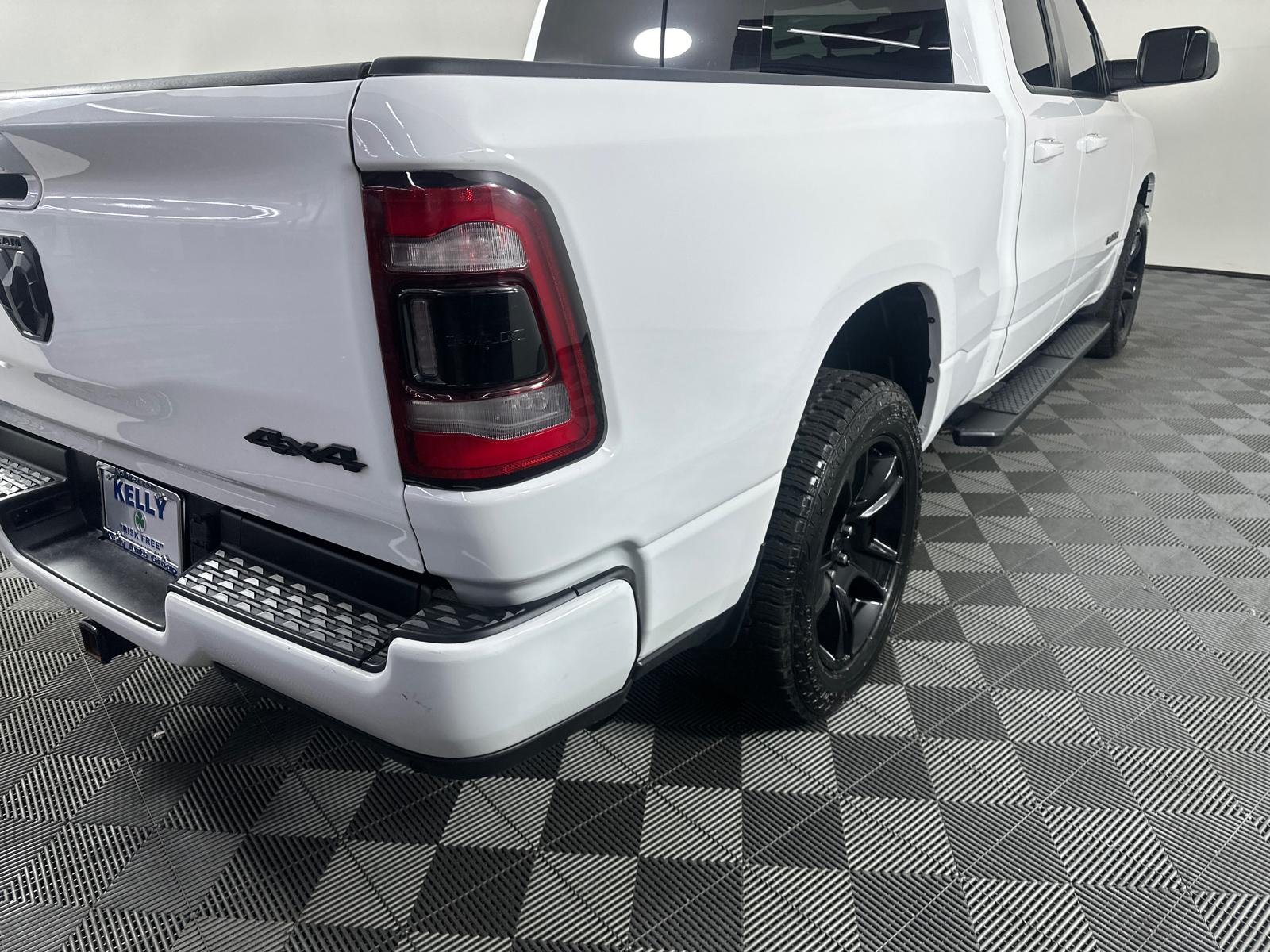 2021 Ram 1500 Big Horn/Lone Star 16