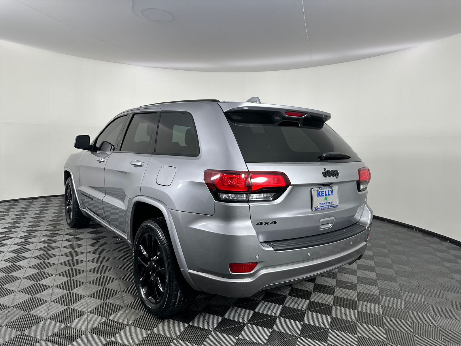 2021 Jeep Grand Cherokee Laredo X 10