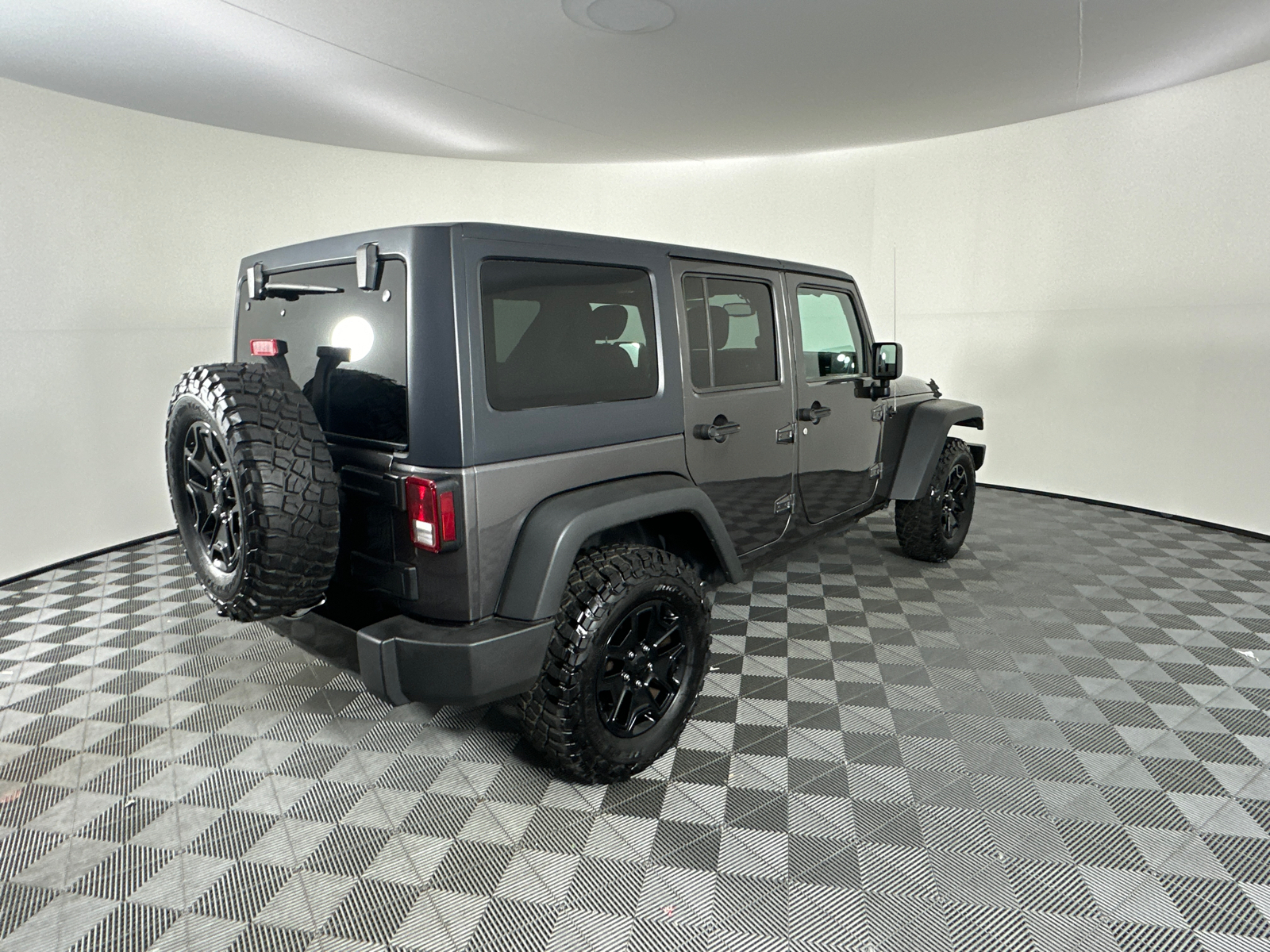 2016 Jeep Wrangler Unlimited Willys 17