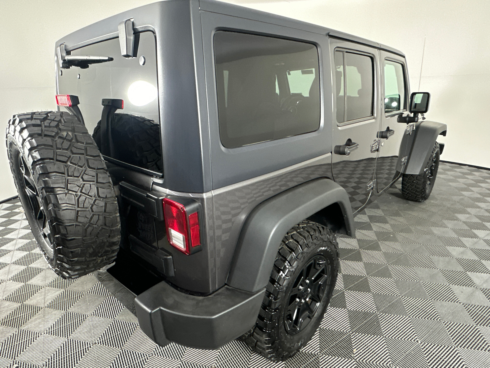 2016 Jeep Wrangler Unlimited Willys 18