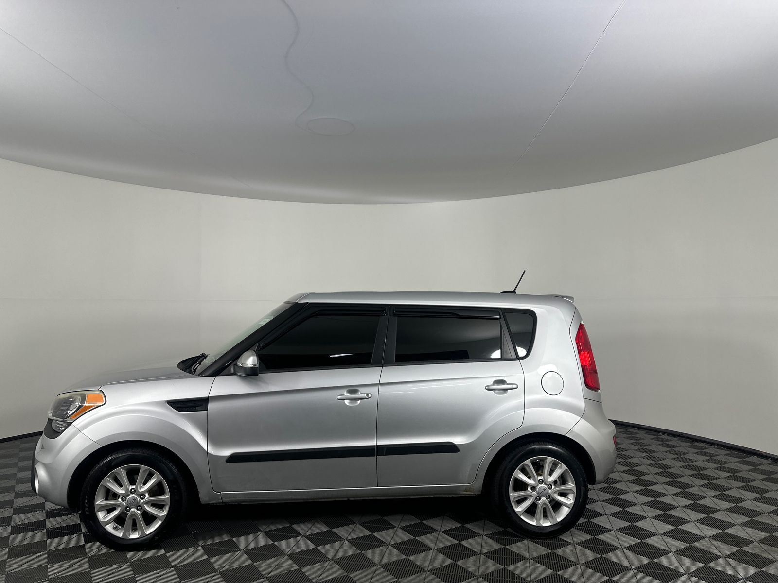 2012 Kia Soul Plus 9