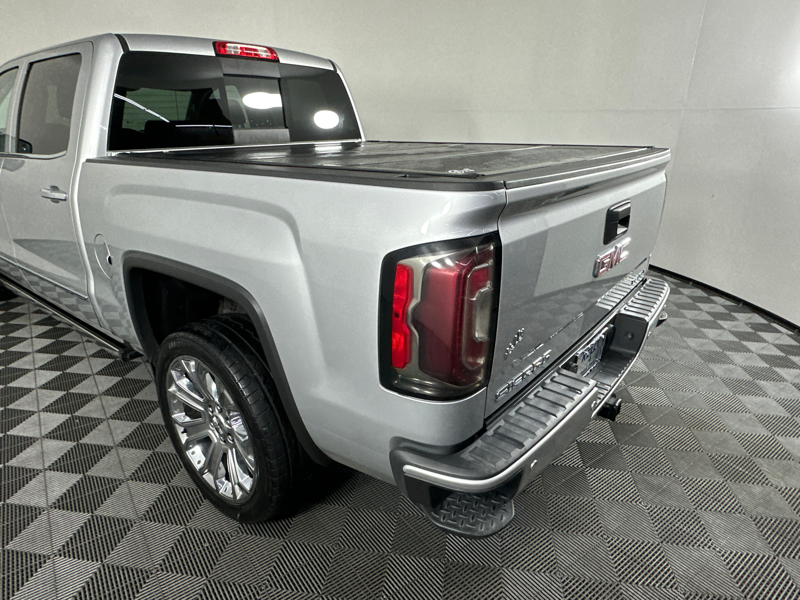 2018 GMC Sierra 1500 Denali 12