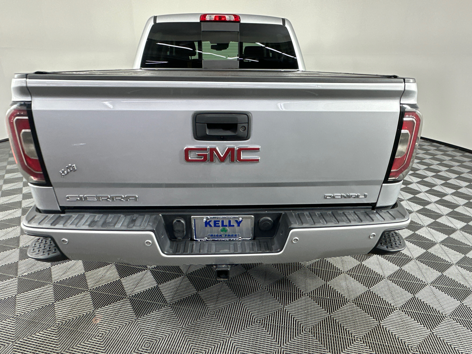 2018 GMC Sierra 1500 Denali 15