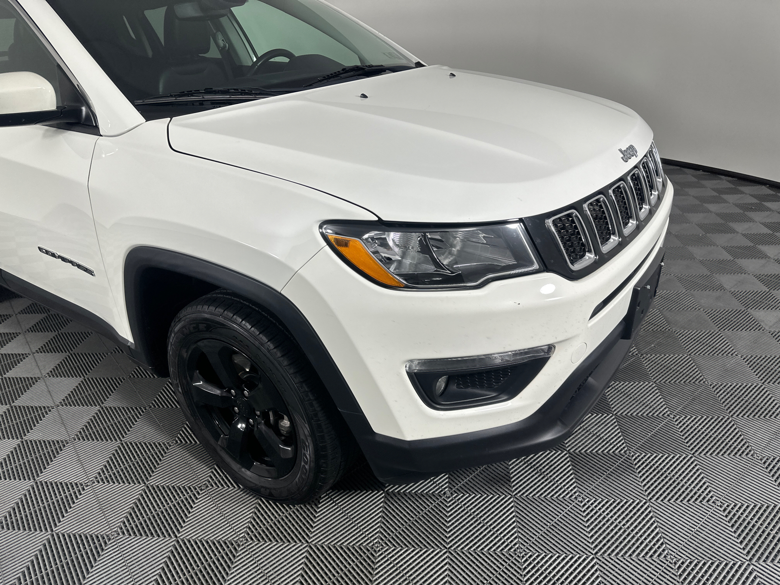 2018 Jeep Compass Latitude 2