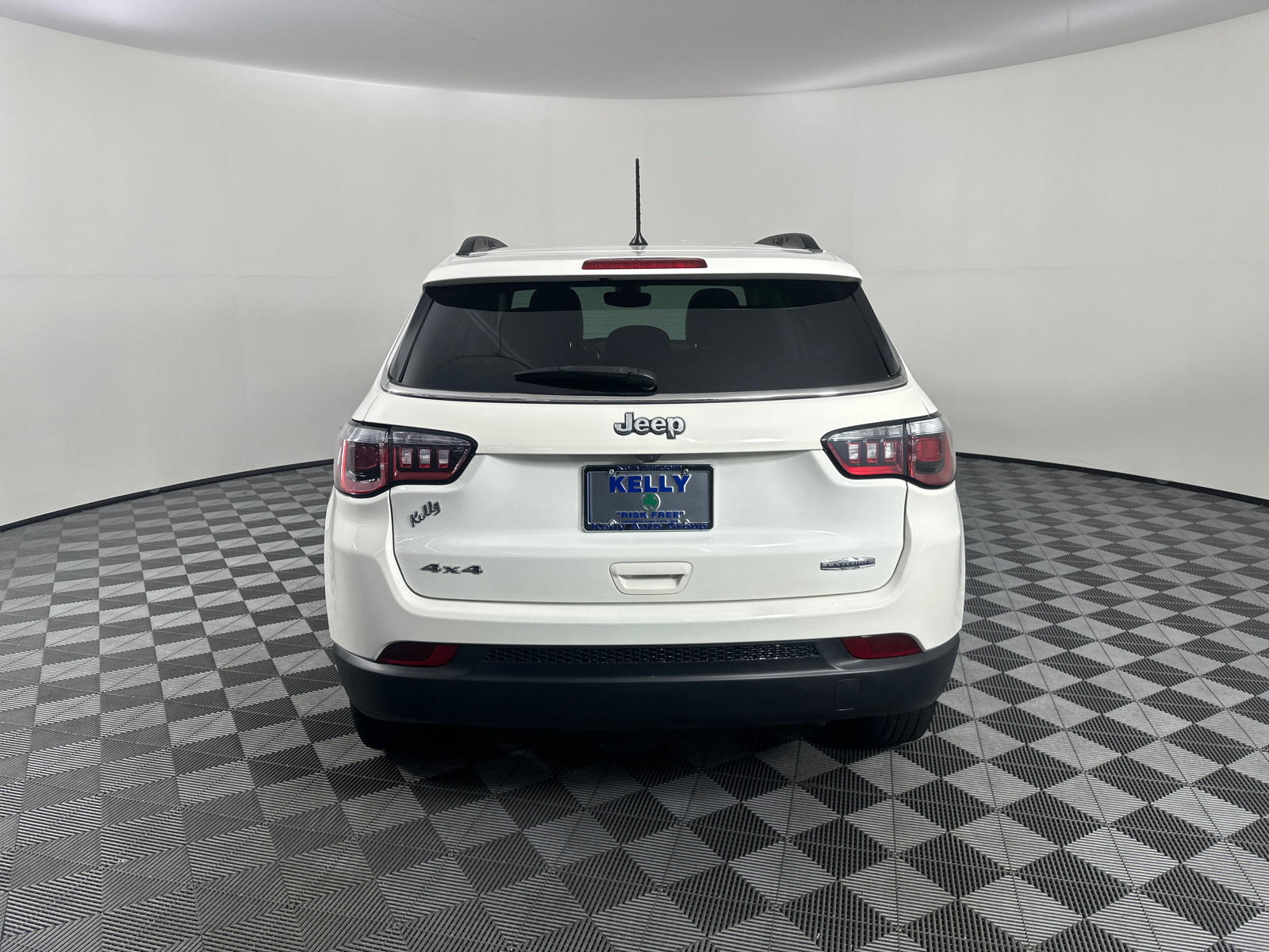 2018 Jeep Compass Latitude 14