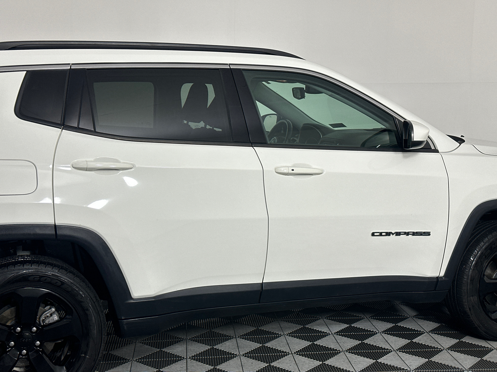 2018 Jeep Compass Latitude 23