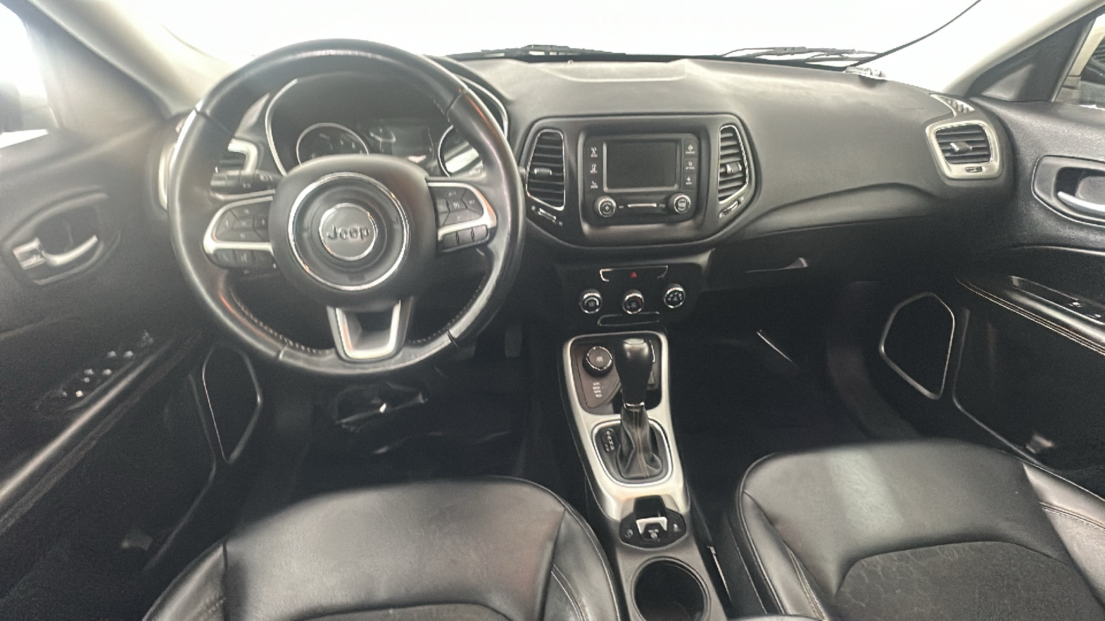 2018 Jeep Compass Latitude 29