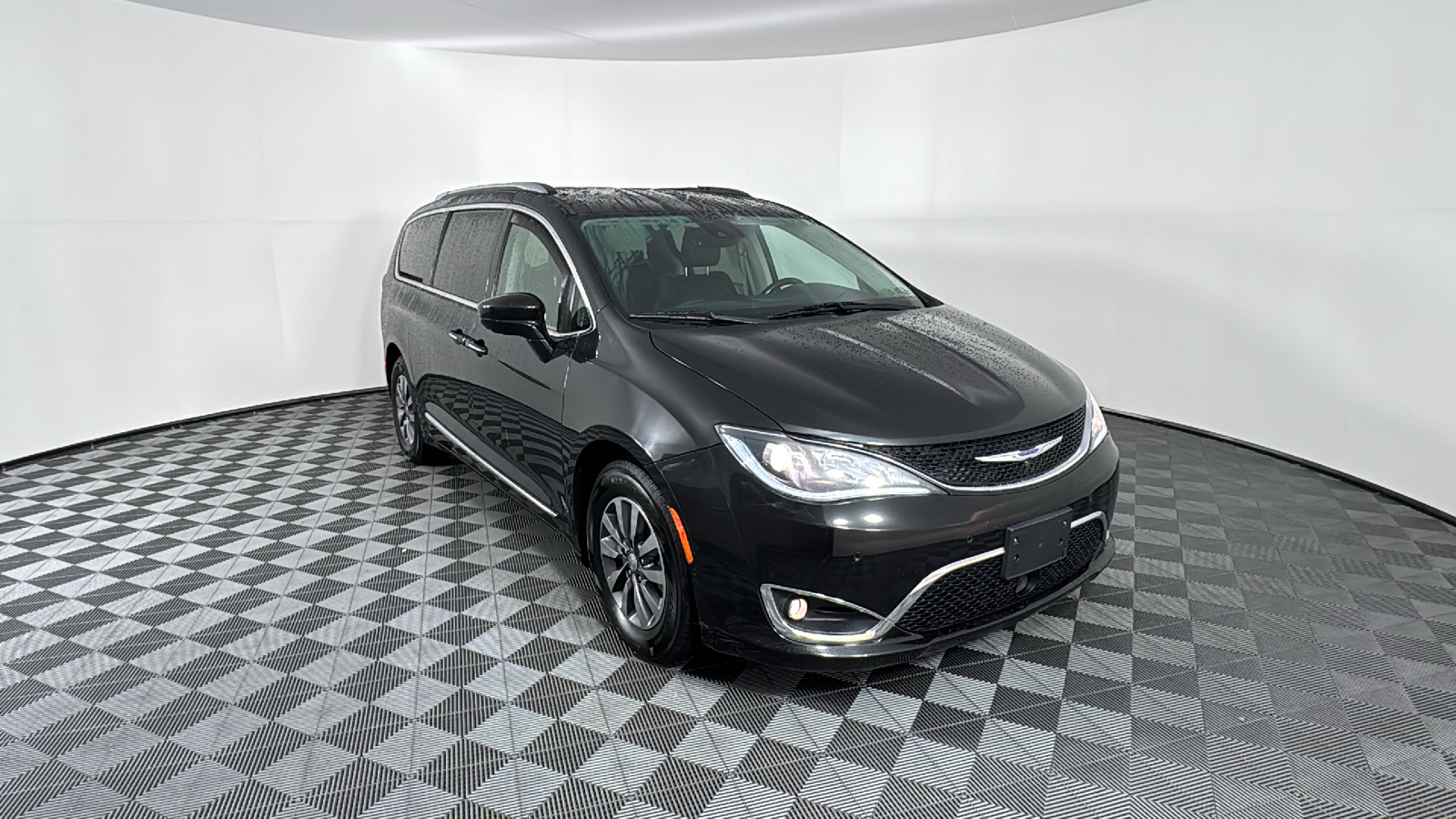 2019 Chrysler Pacifica Touring L Plus 3