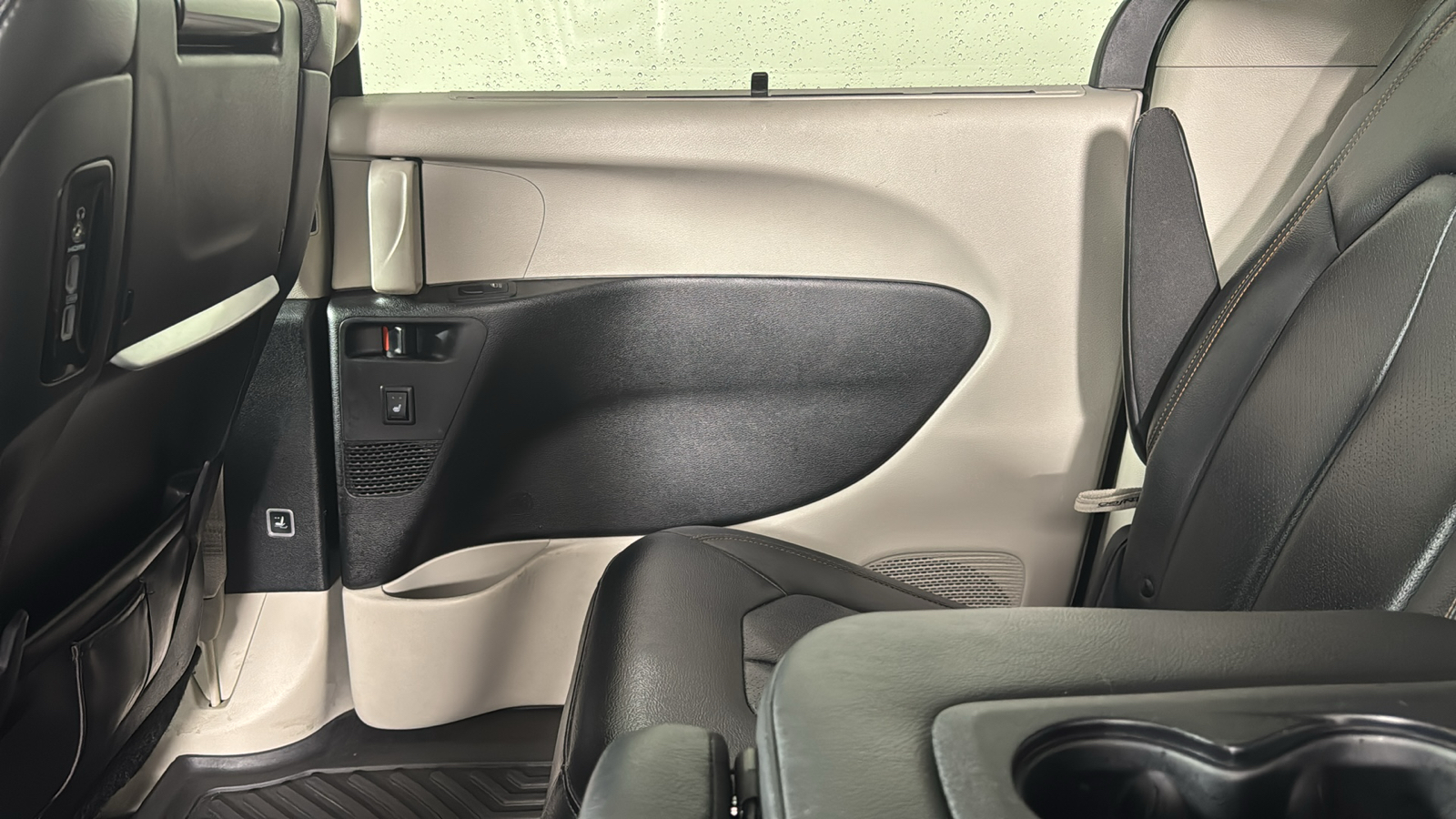 2019 Chrysler Pacifica Touring L Plus 19