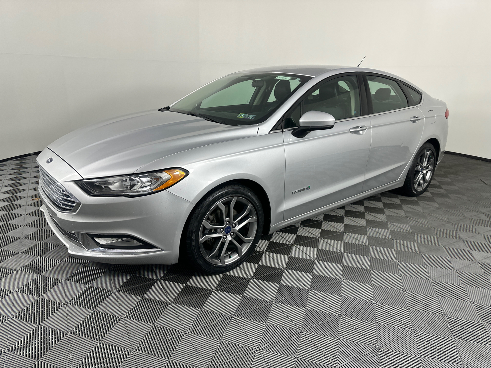 2017 Ford Fusion Hybrid SE 6