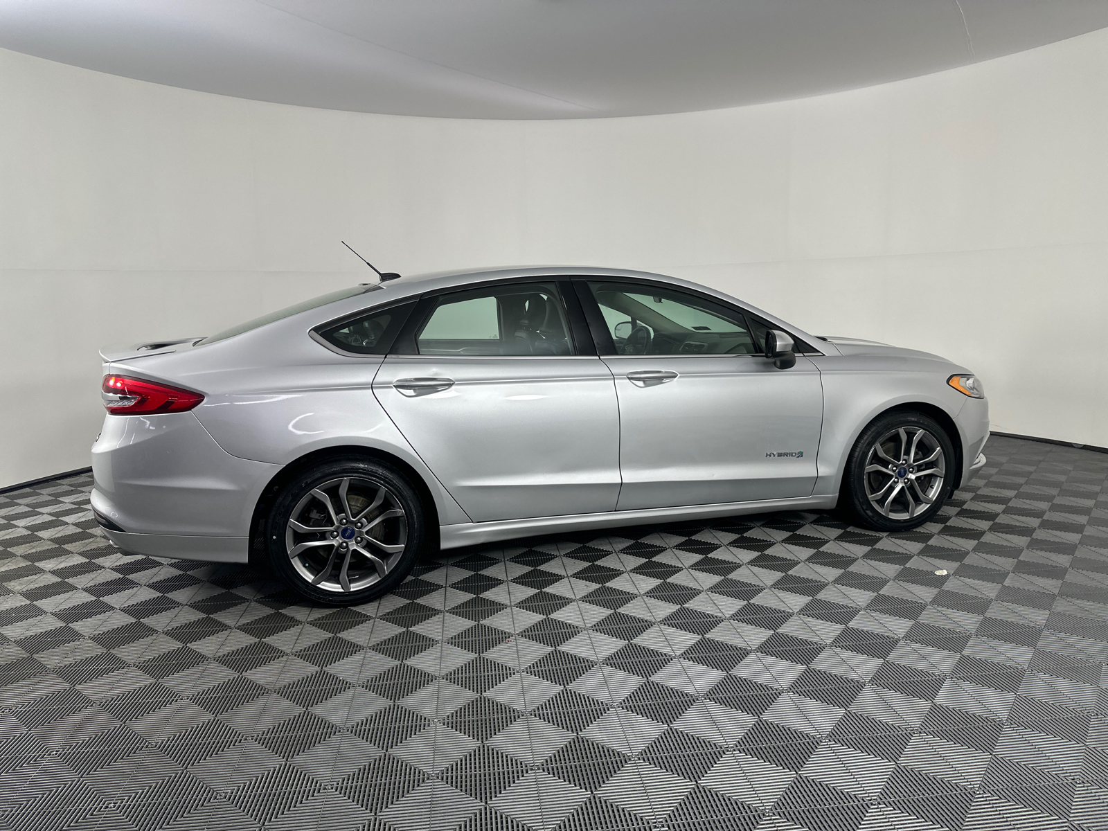 2017 Ford Fusion Hybrid SE 20