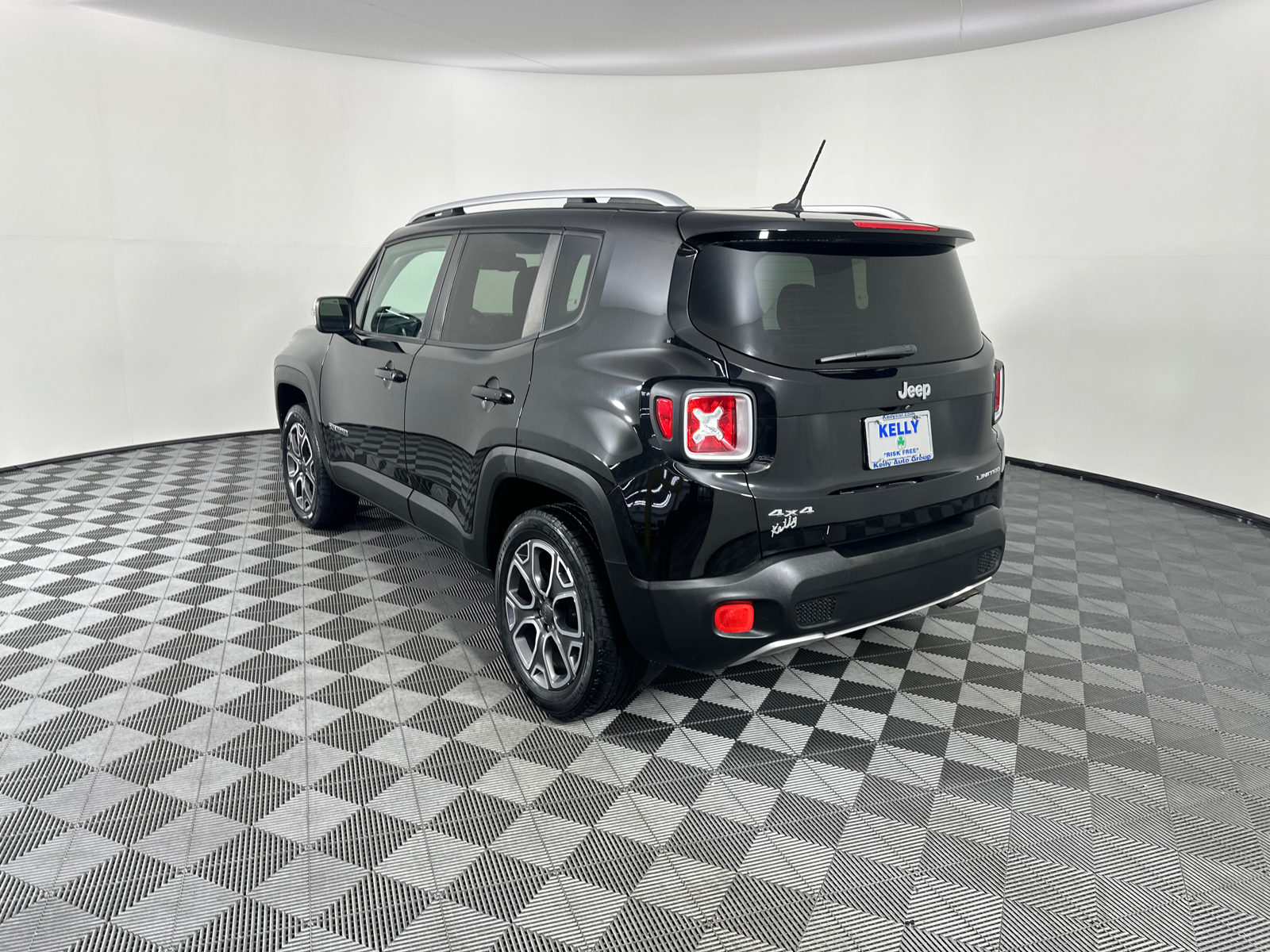 2017 Jeep Renegade Limited 10