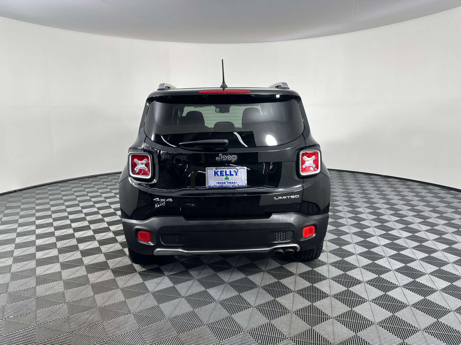 2017 Jeep Renegade Limited 13