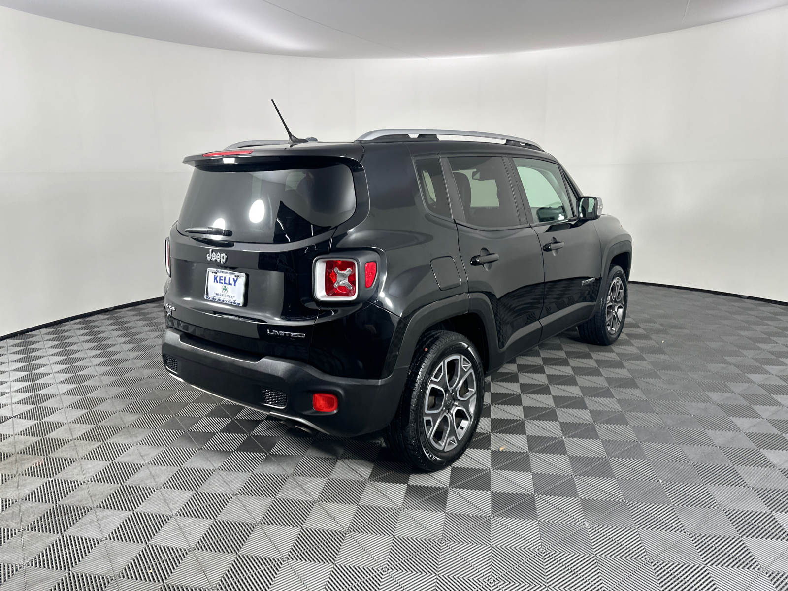 2017 Jeep Renegade Limited 17