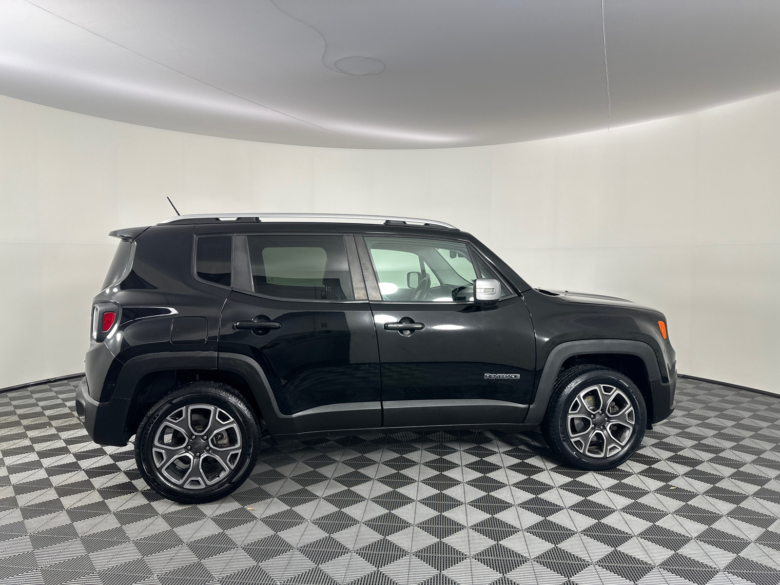 2017 Jeep Renegade Limited 20