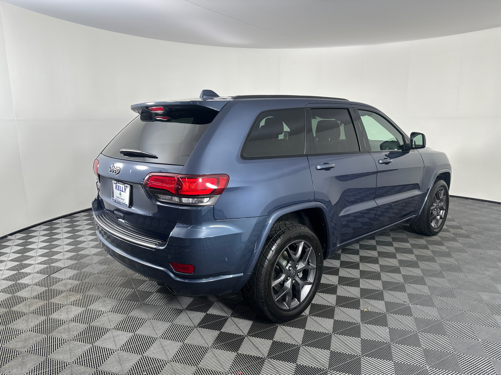 2021 Jeep Grand Cherokee 80th Anniversary Edition 18