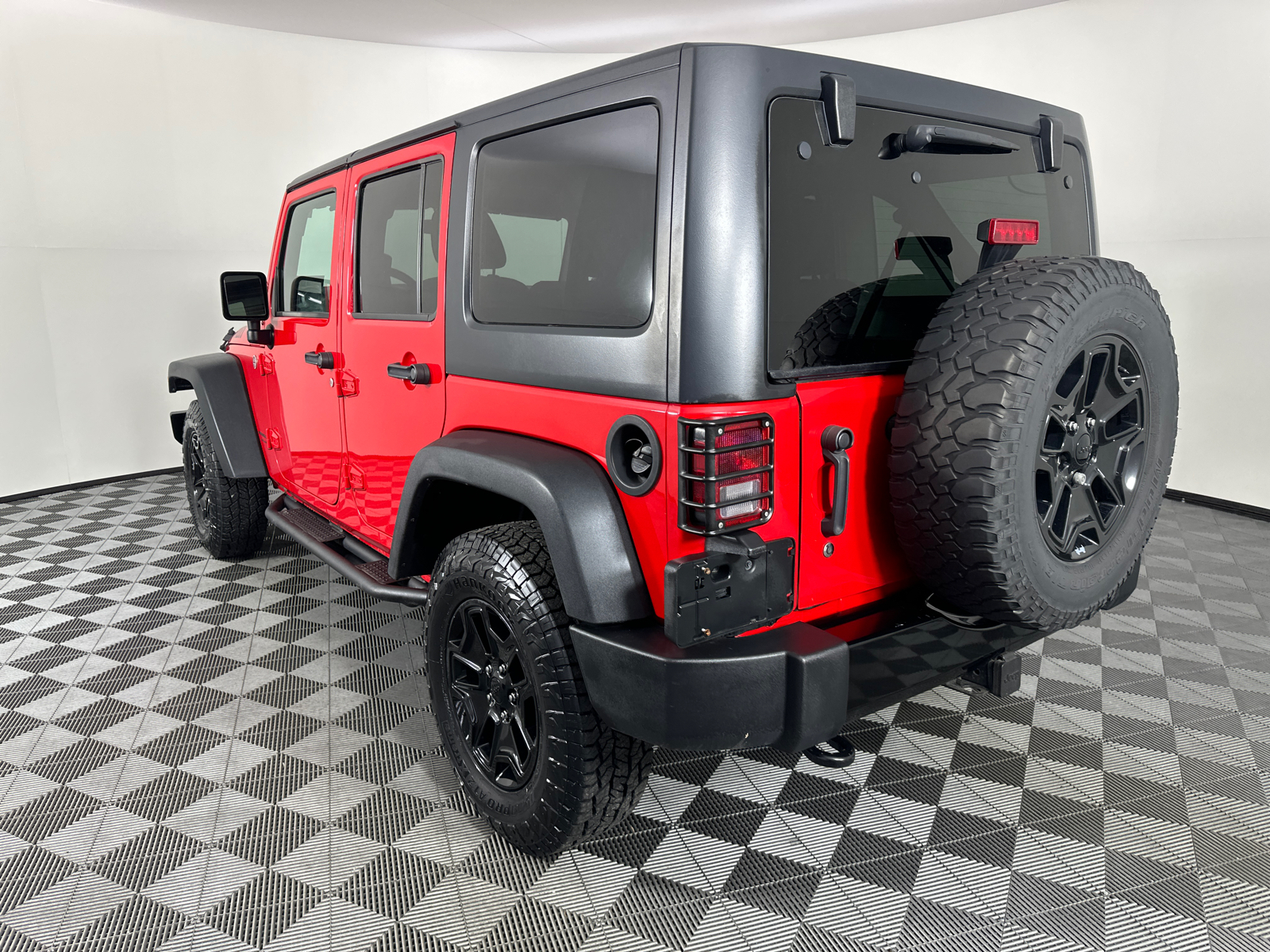 2018 Jeep Wrangler JK Unlimited Willys Wheeler 18