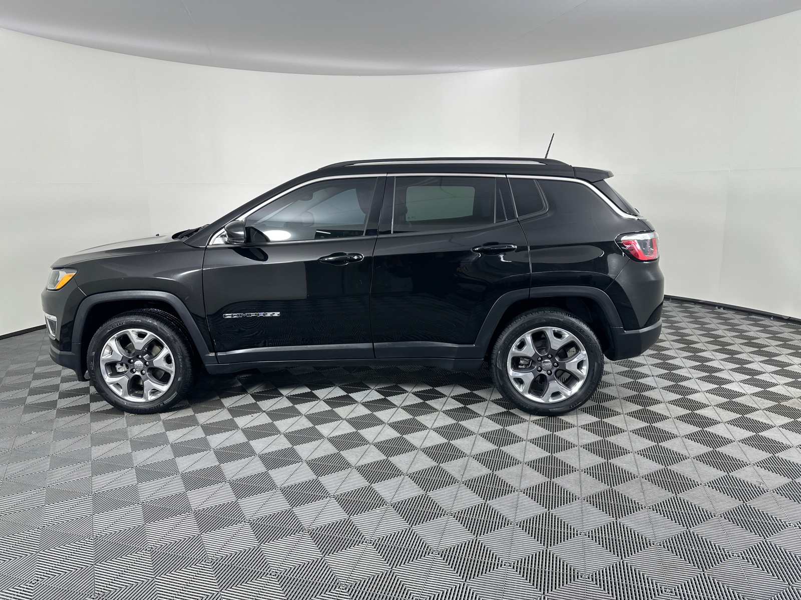 2020 Jeep Compass Limited 9