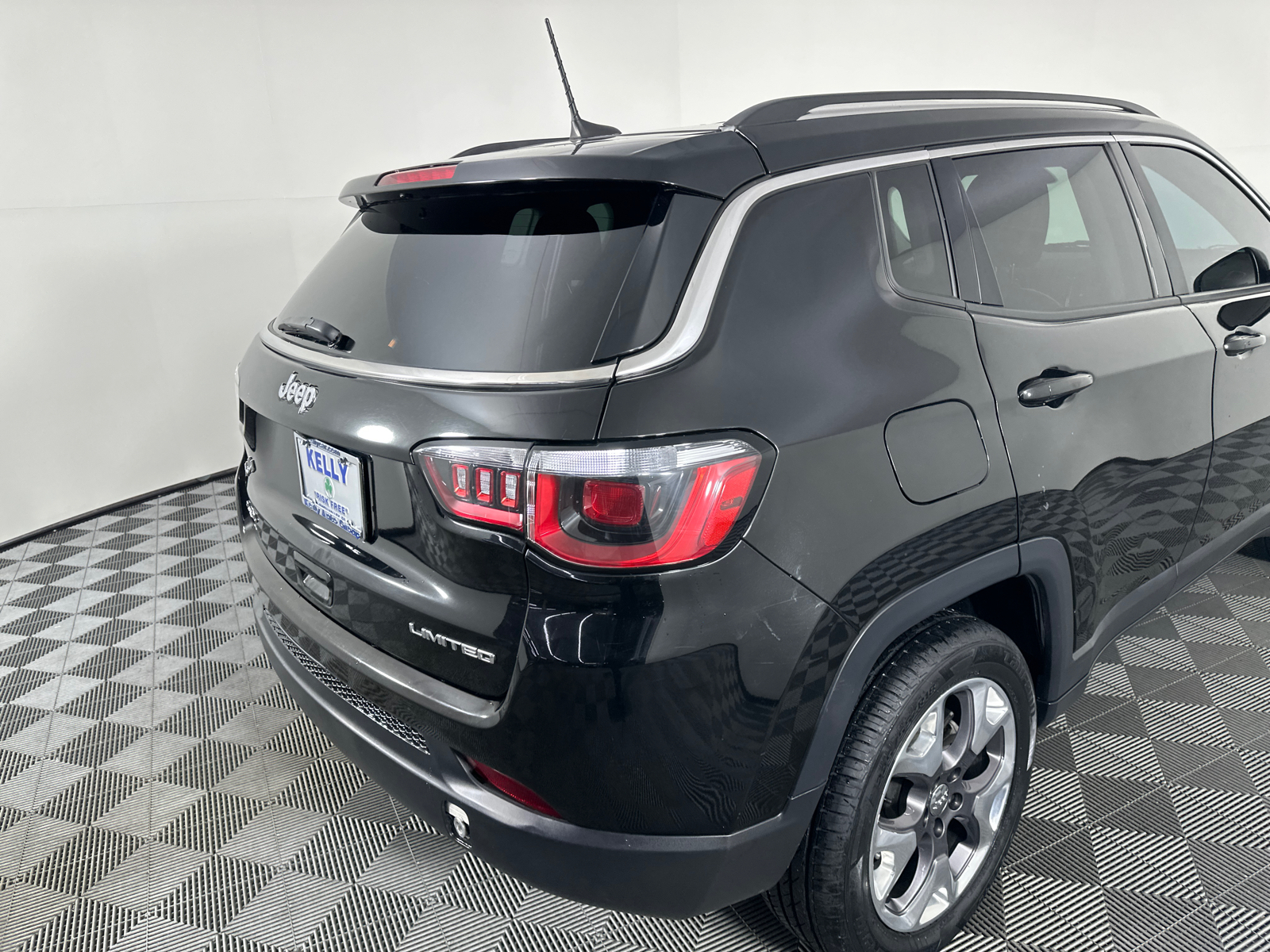 2020 Jeep Compass Limited 18