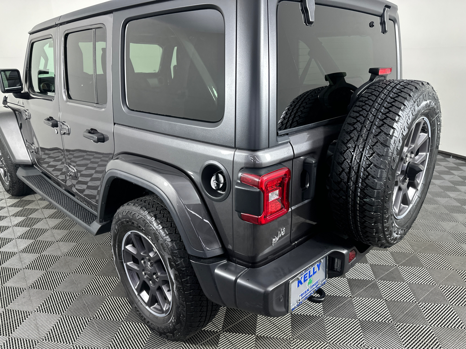 2021 Jeep Wrangler  12