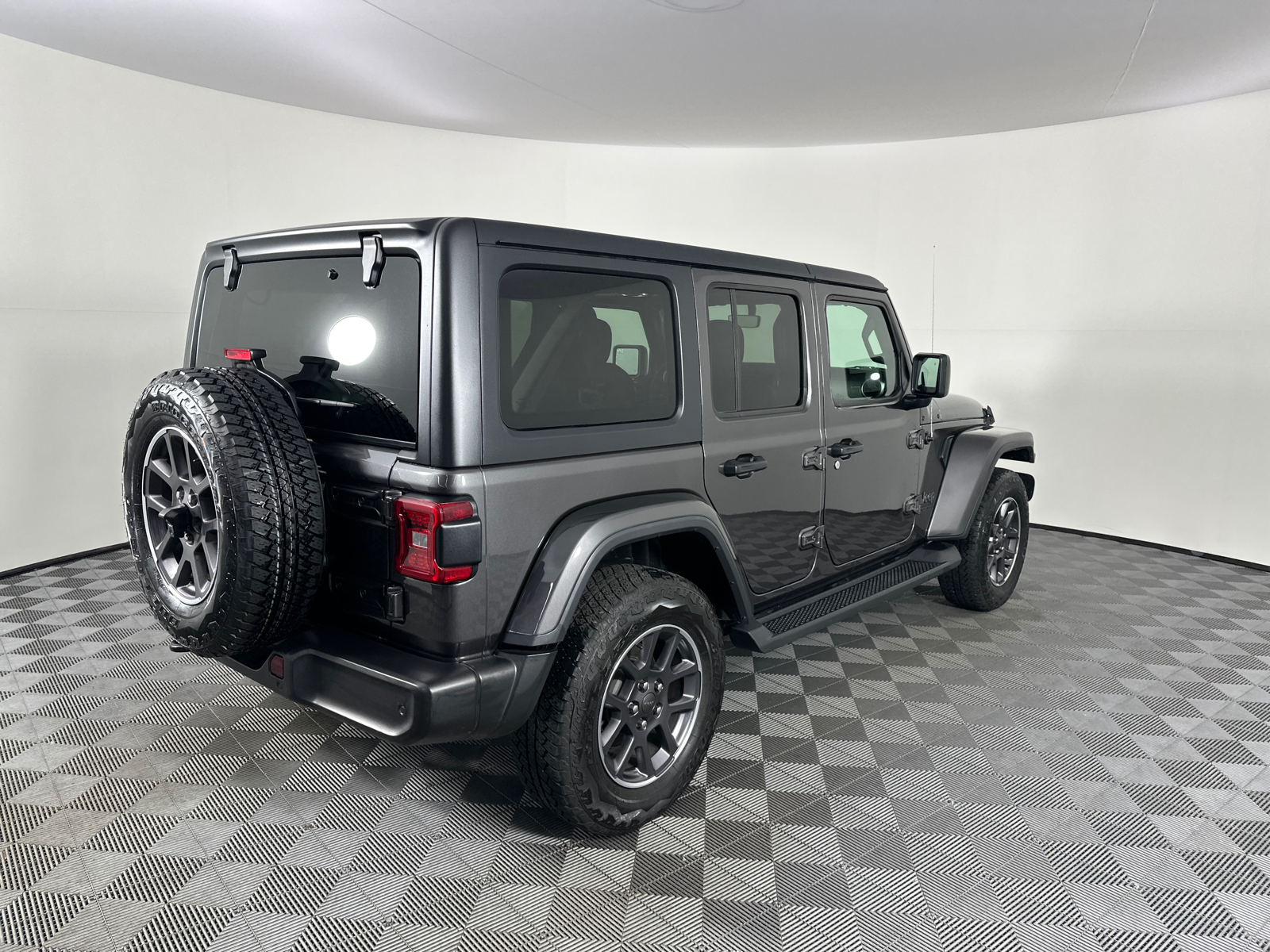 2021 Jeep Wrangler  17