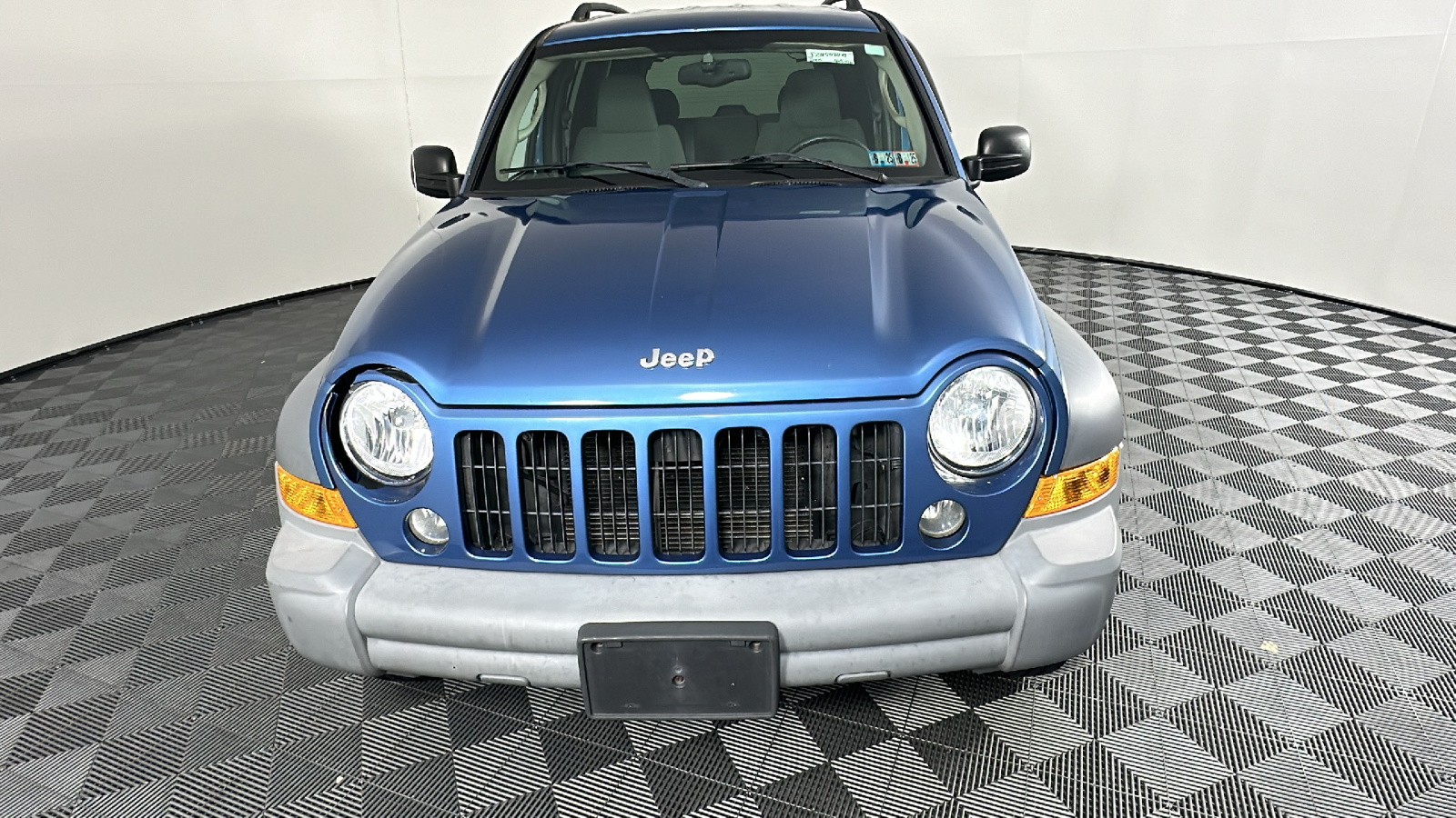 2005 Jeep Liberty Sport 4