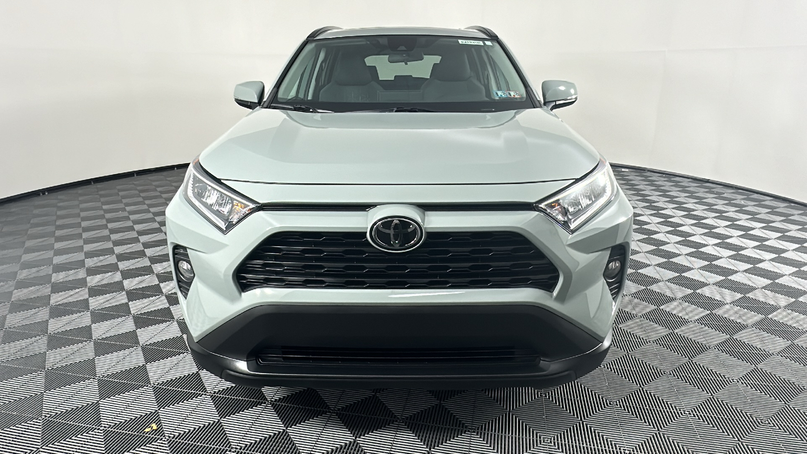 2020 Toyota RAV4 XLE 4