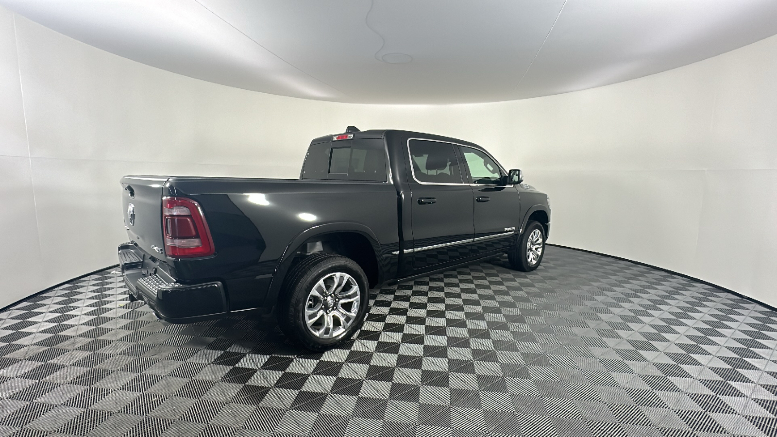 2023 Ram 1500 Limited 18