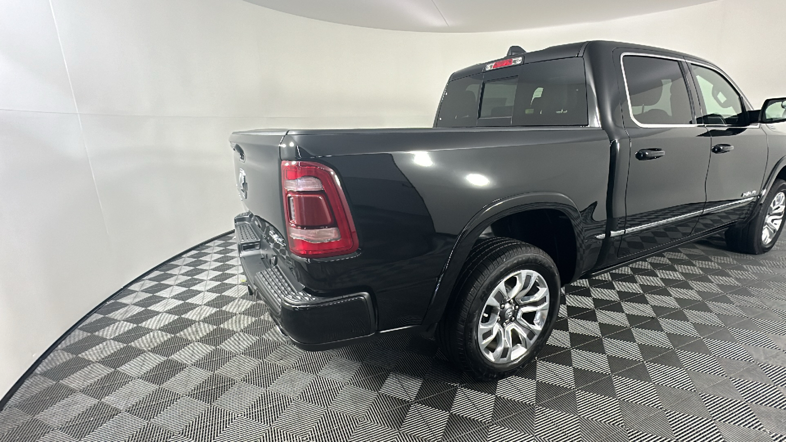 2023 Ram 1500 Limited 19