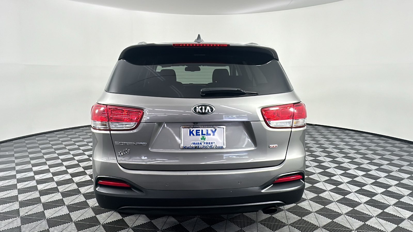 2017 Kia Sorento LX 14