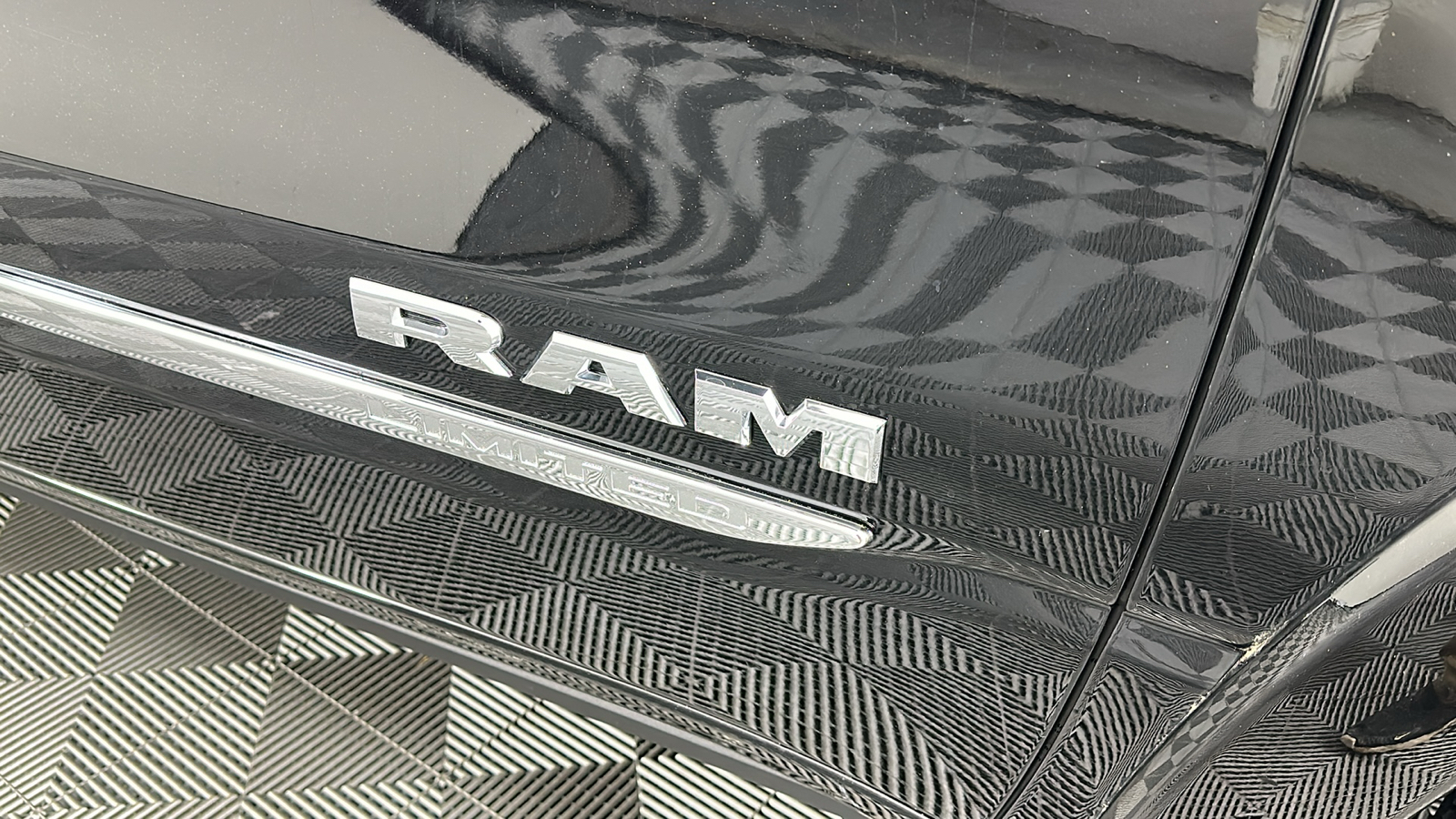 2023 Ram 1500 Limited 4