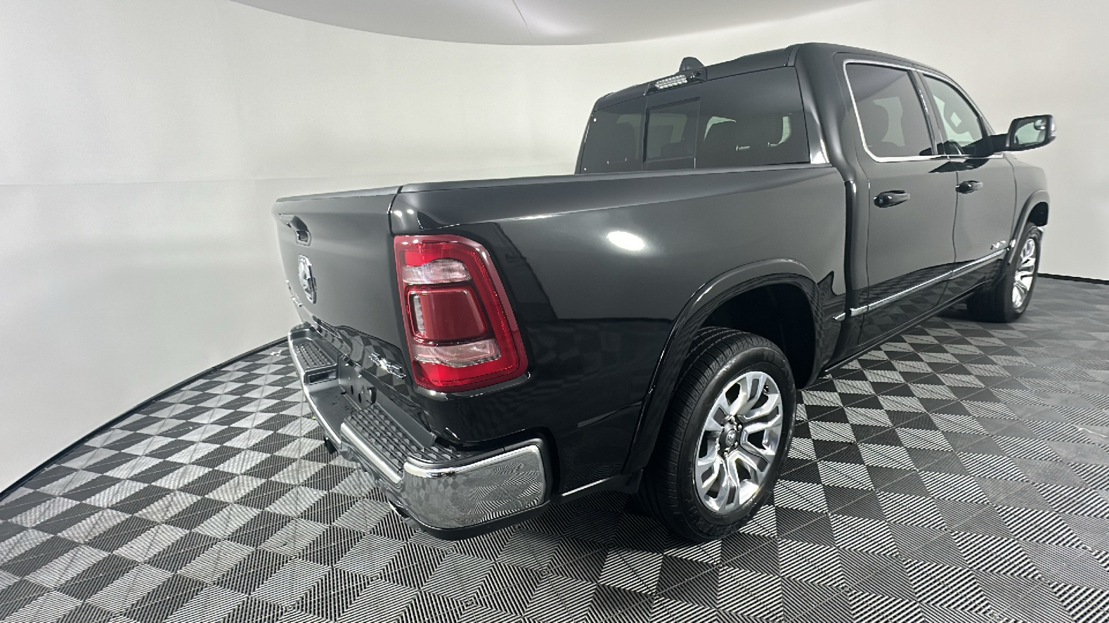 2023 Ram 1500 Limited 19