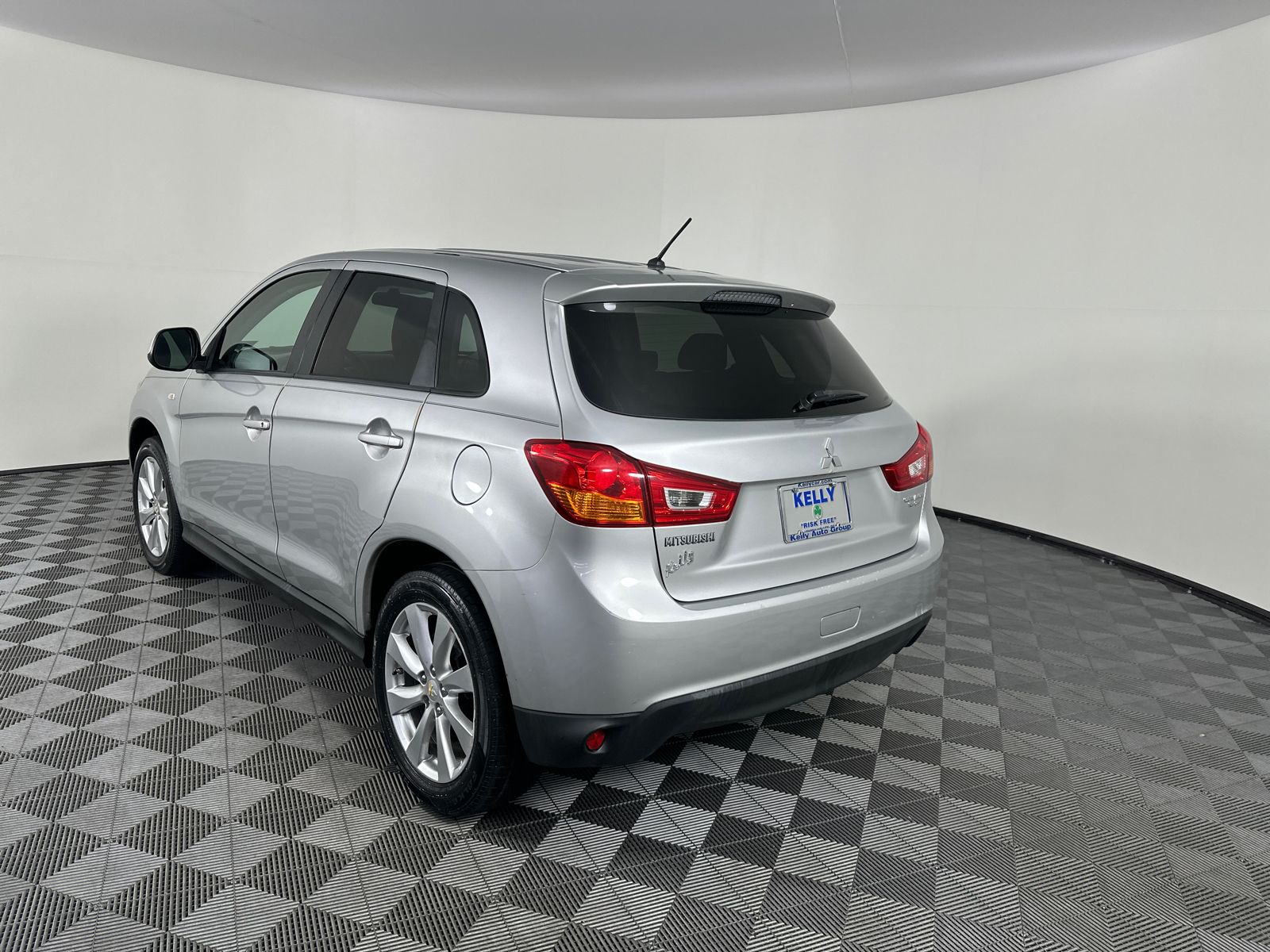 2013 Mitsubishi Outlander Sport ES 10