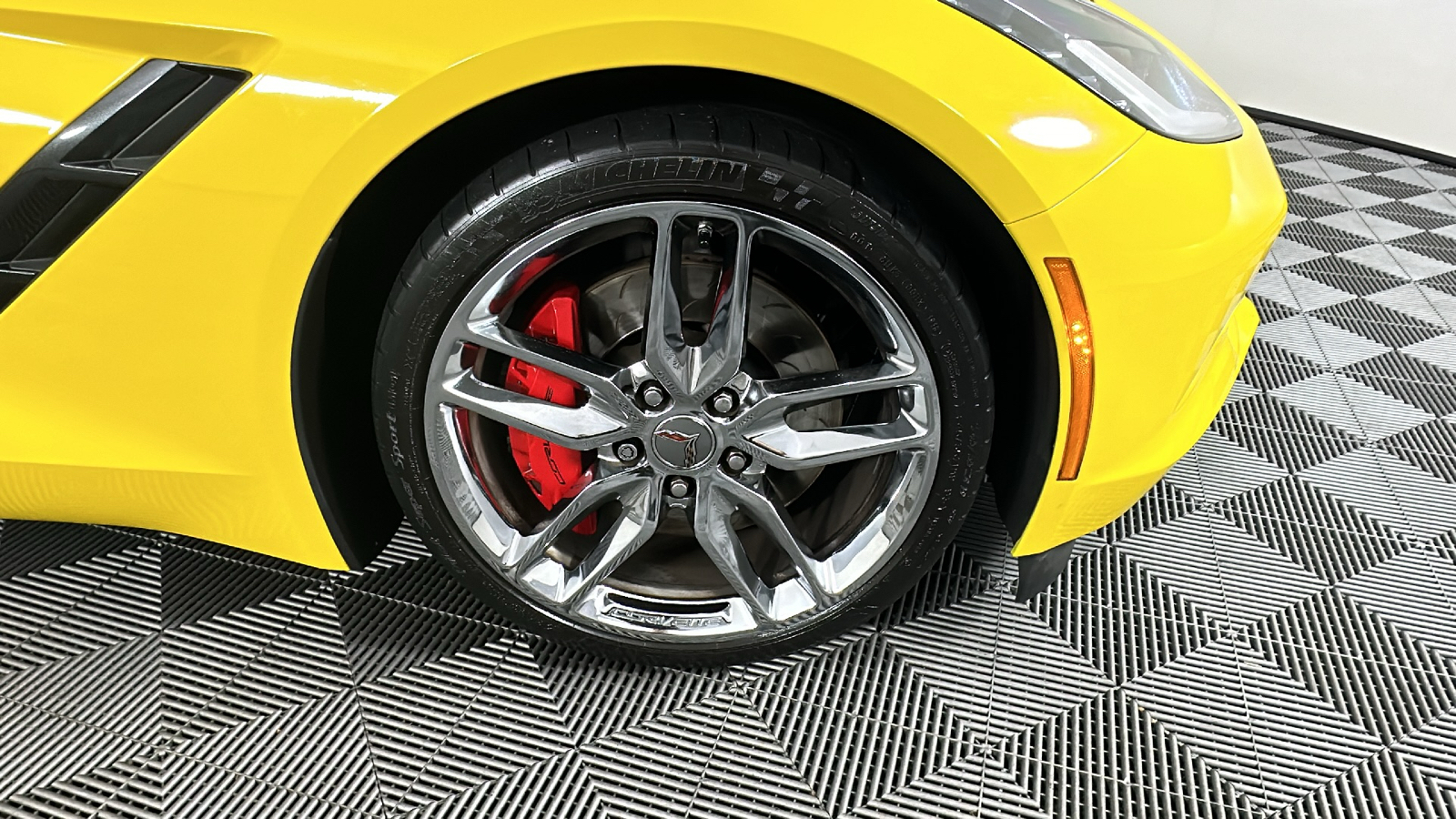 2014 Chevrolet Corvette Stingray Z51 3