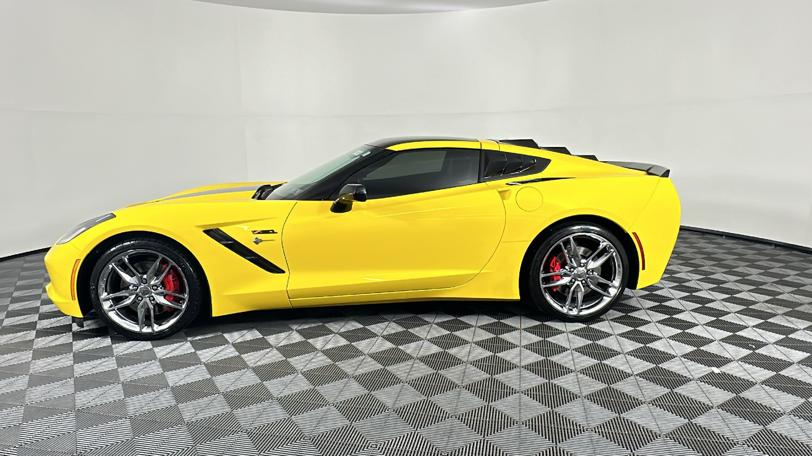 2014 Chevrolet Corvette Stingray Z51 10