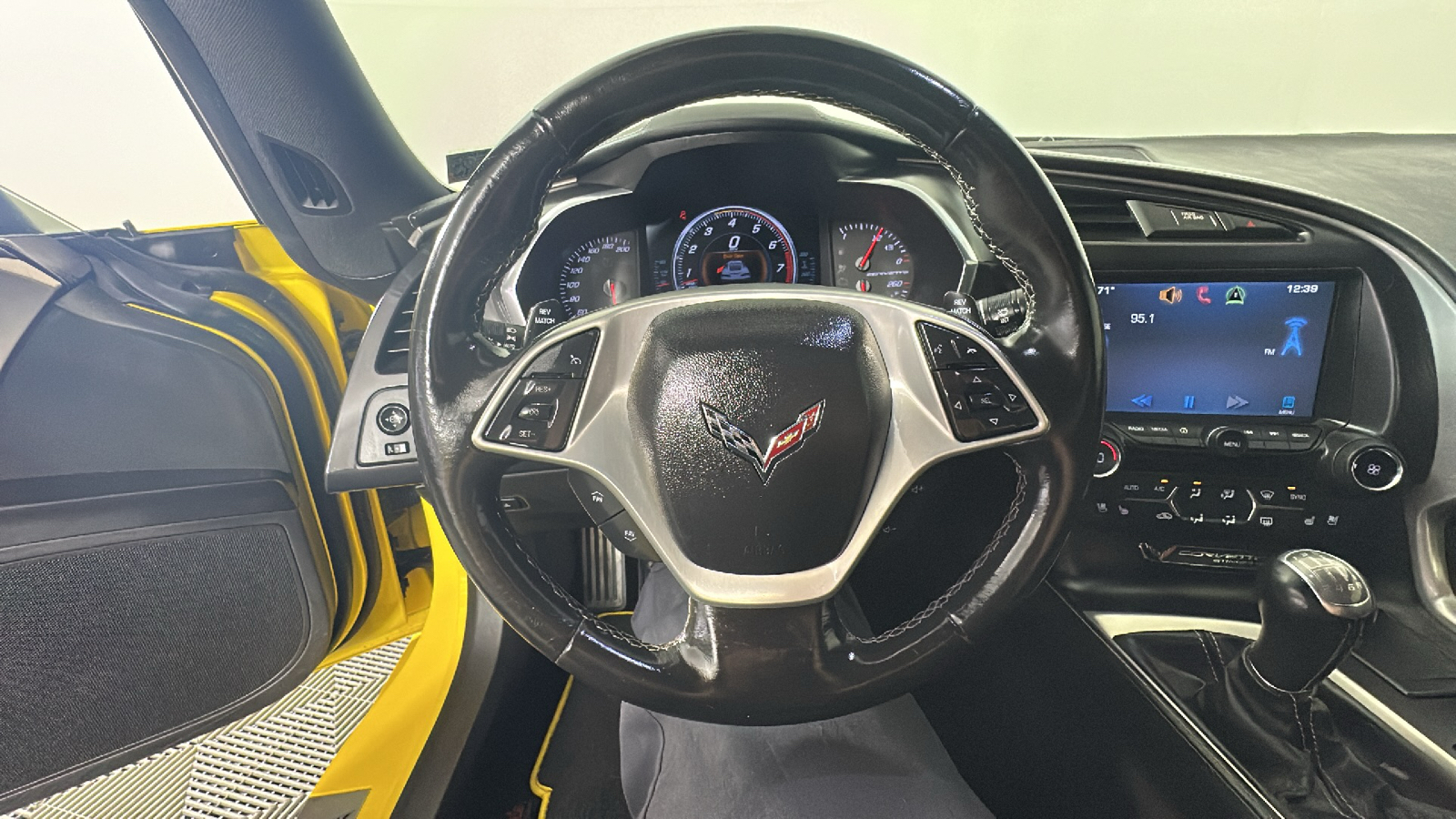 2014 Chevrolet Corvette Stingray Z51 32