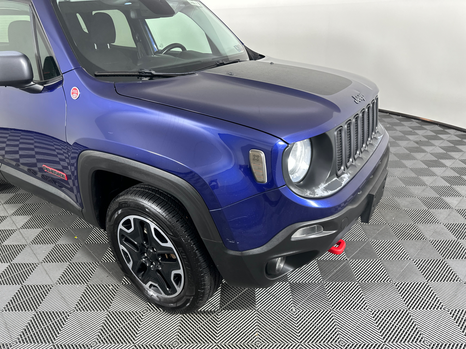 2016 Jeep Renegade Trailhawk 2