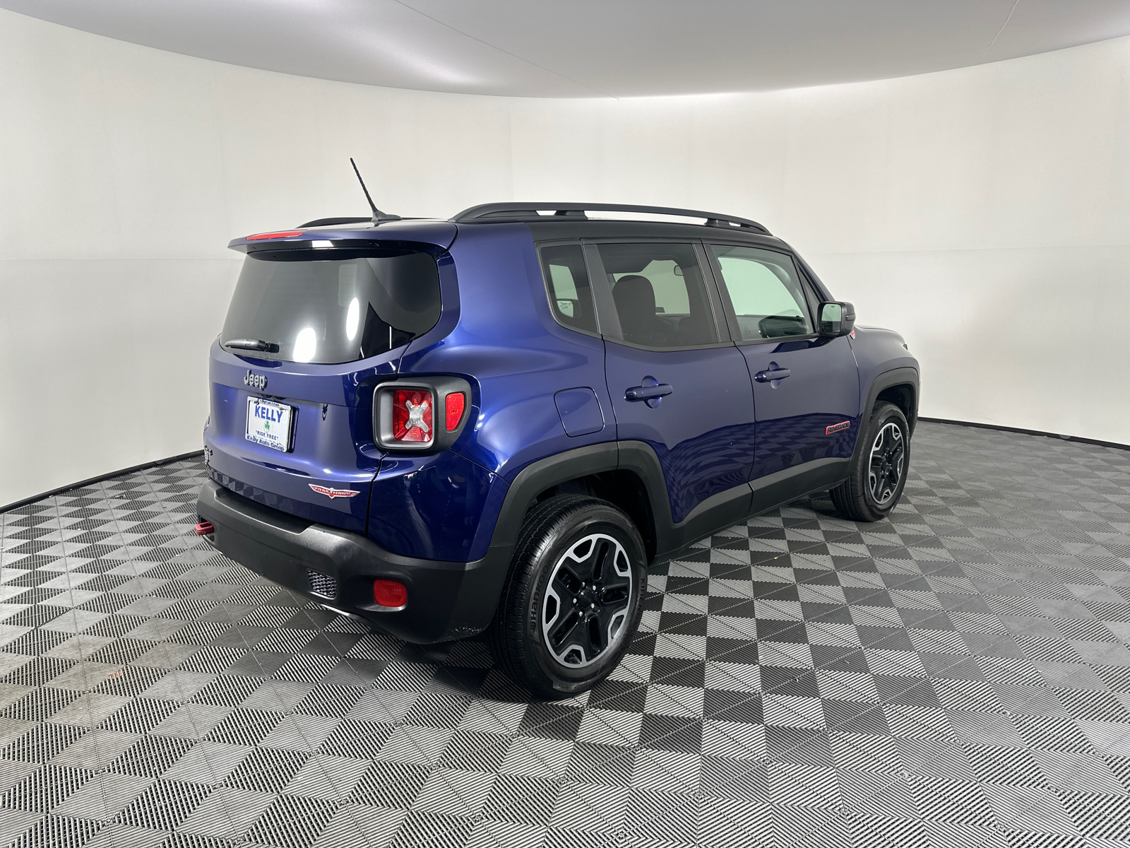 2016 Jeep Renegade Trailhawk 19