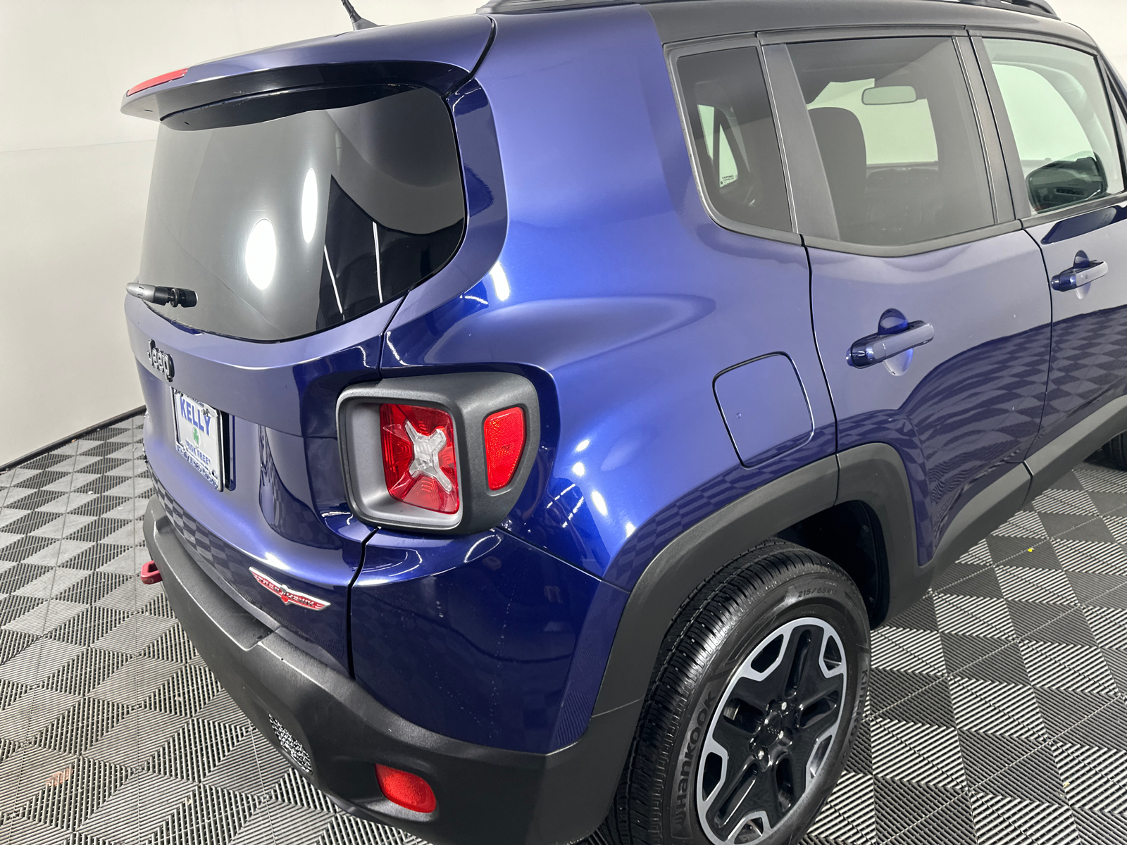 2016 Jeep Renegade Trailhawk 20